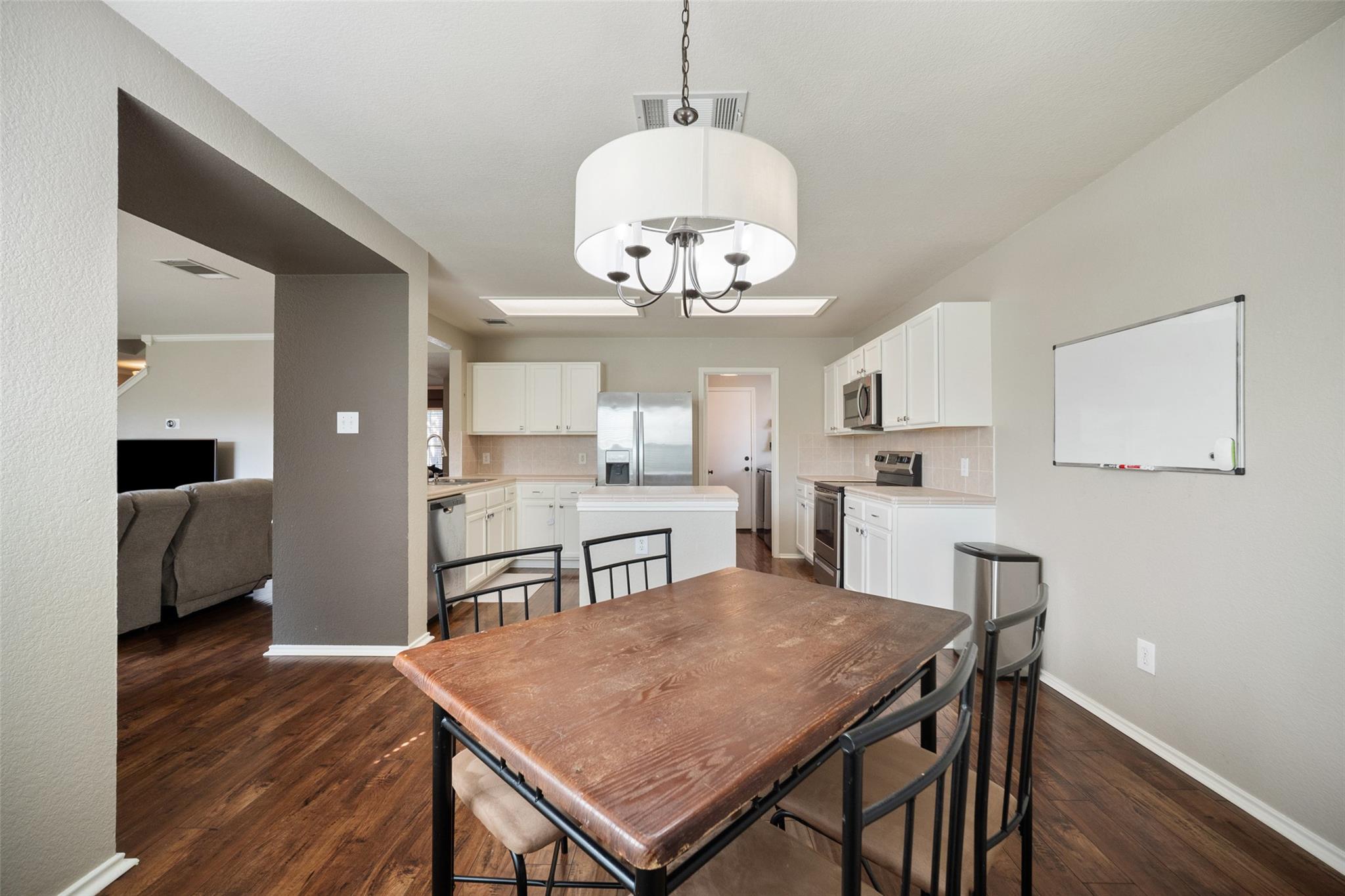 308 Sunny Brook Dr, Leander, TX 78641