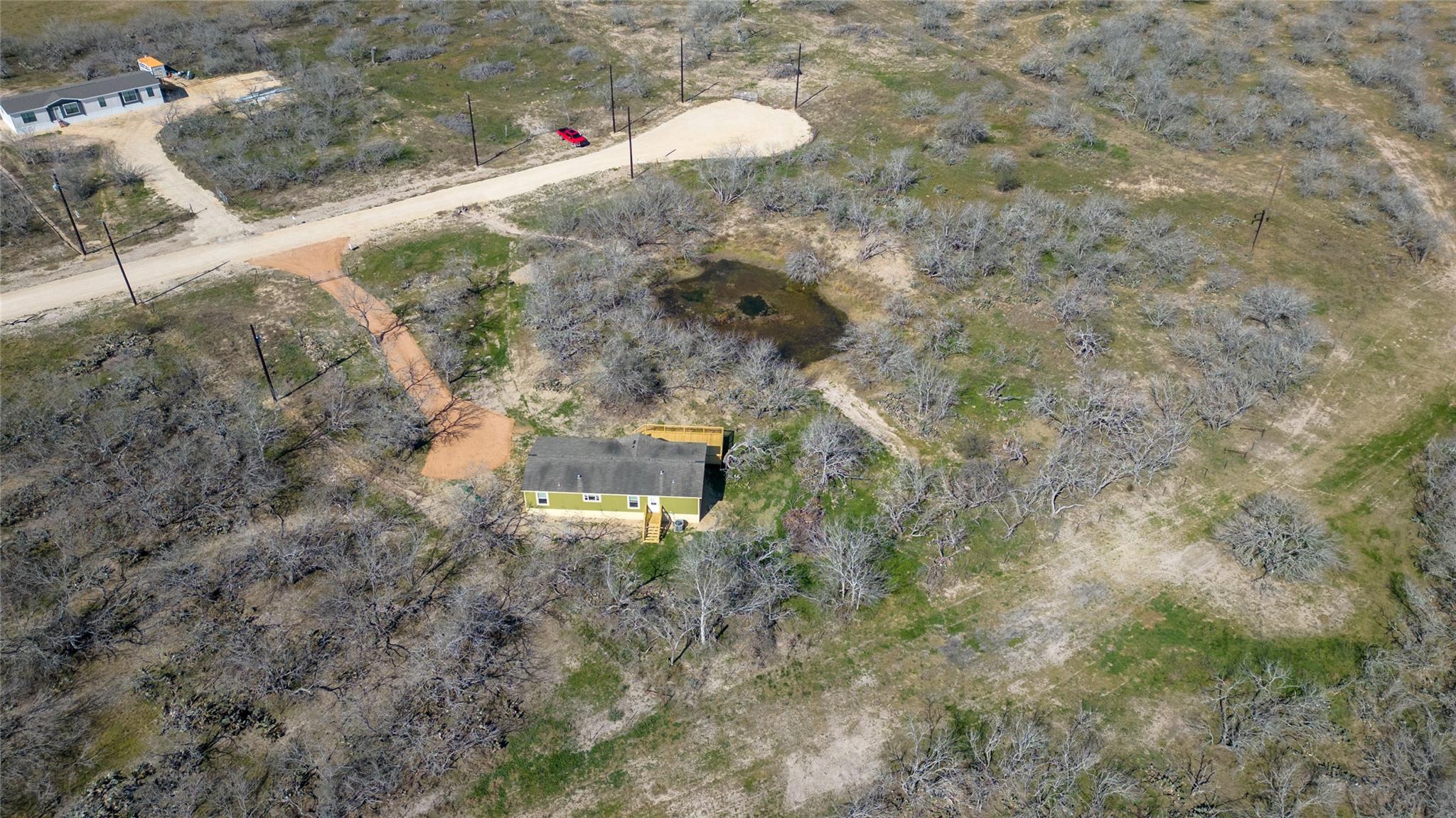 154 Cowboy Rd, Gonzales, TX 78629