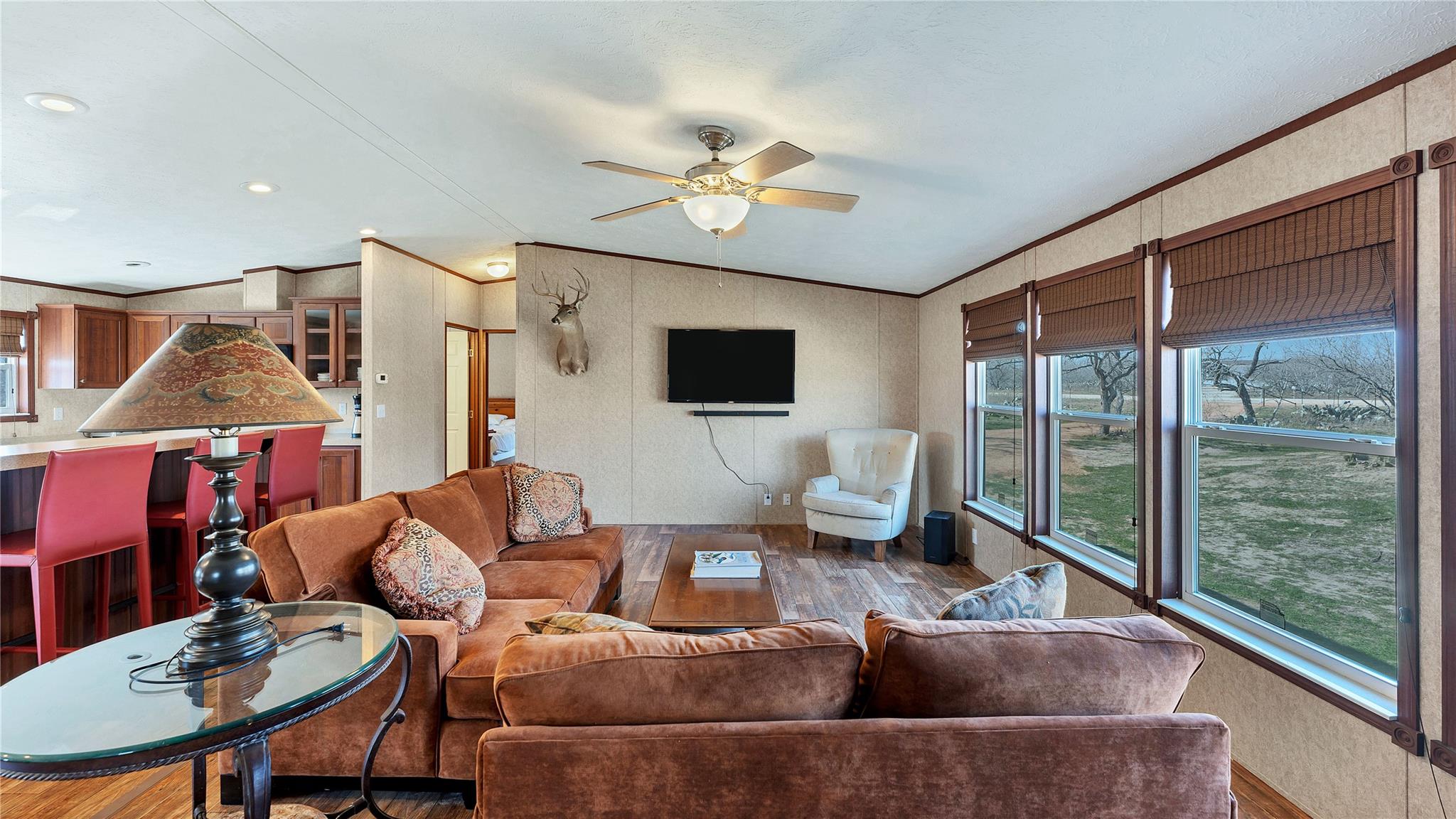 154 Cowboy Rd, Gonzales, TX 78629