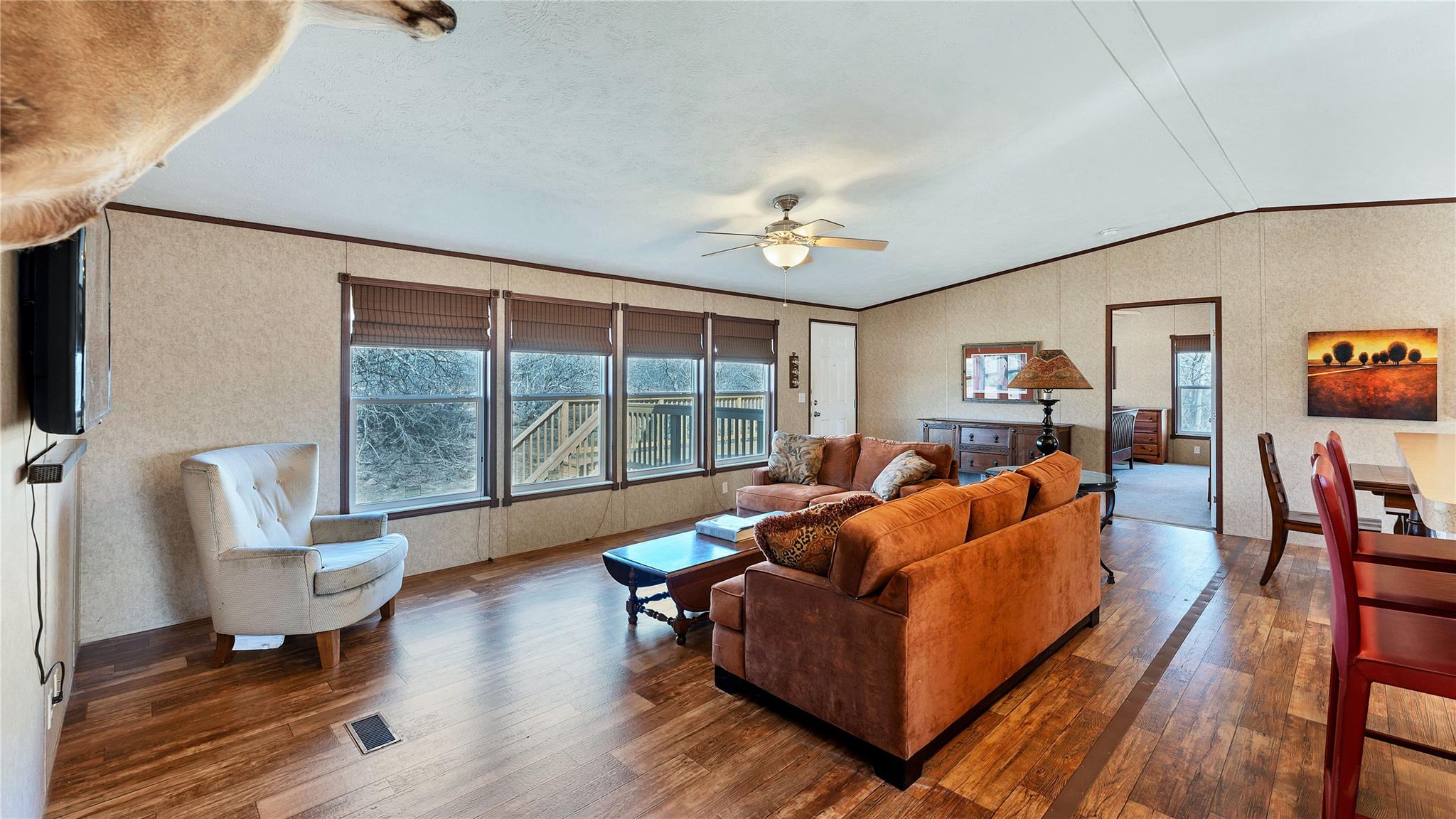 154 Cowboy Rd, Gonzales, TX 78629