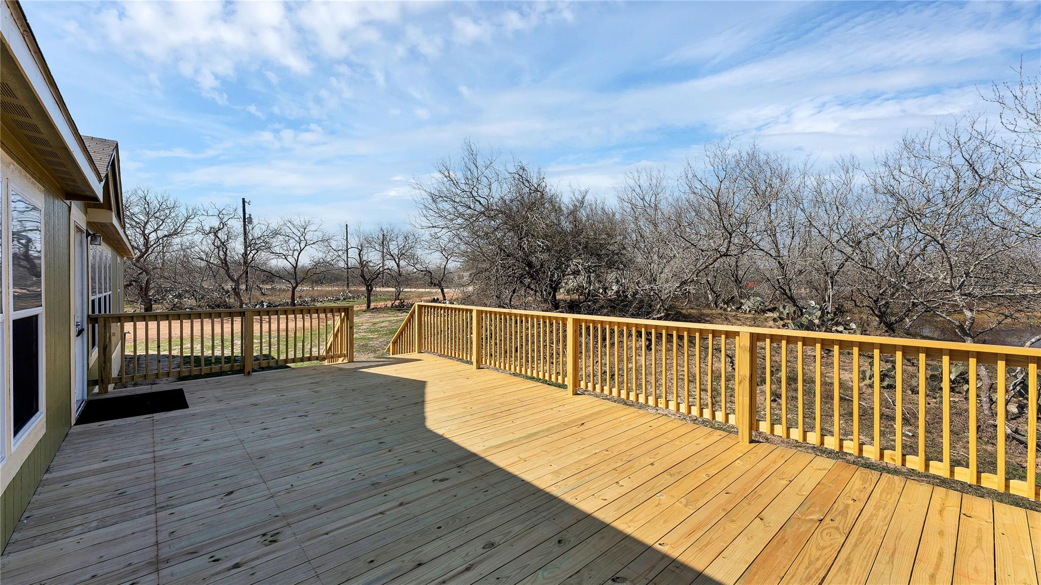 154 Cowboy Rd, Gonzales, TX 78629