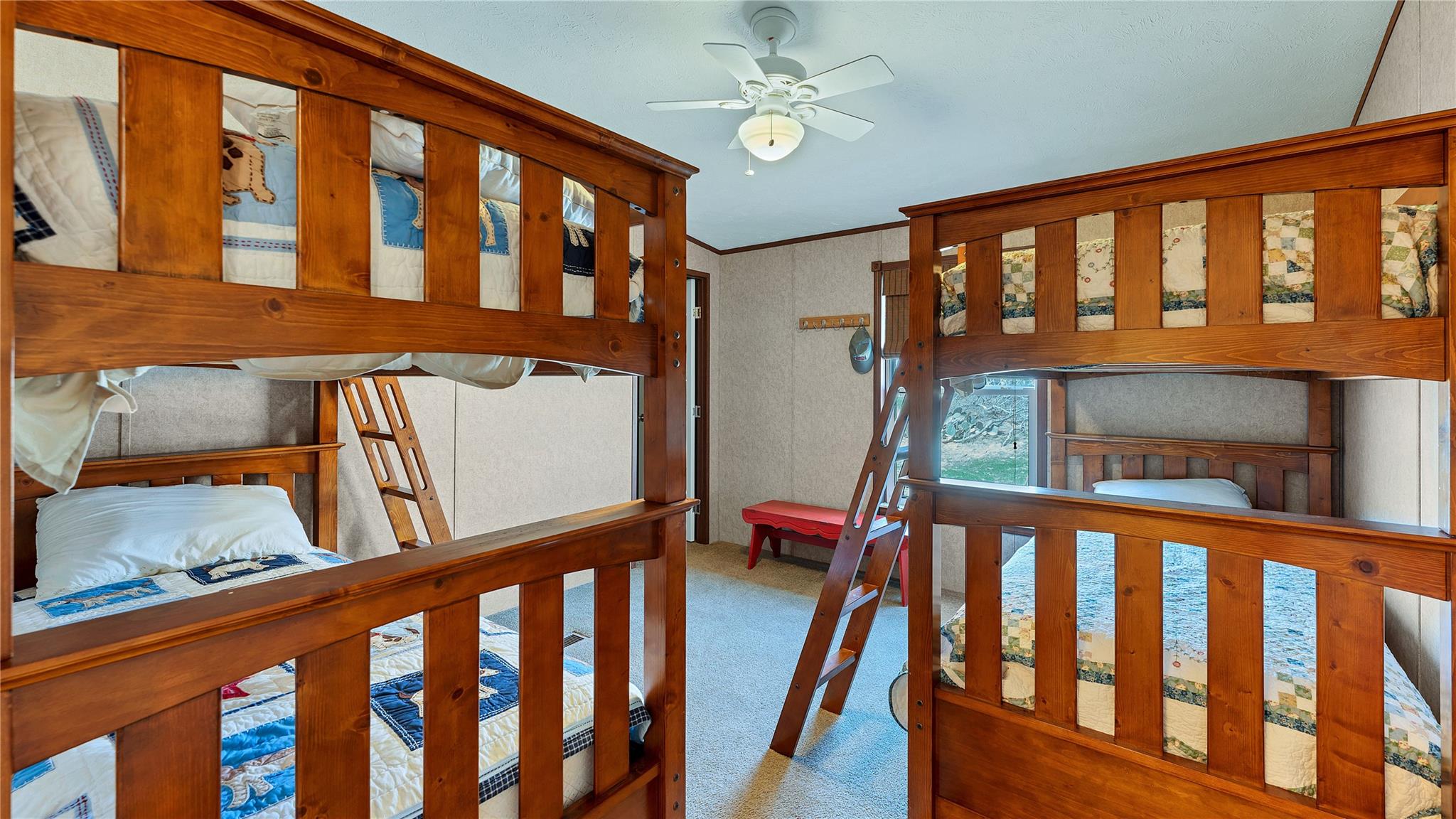 154 Cowboy Rd, Gonzales, TX 78629