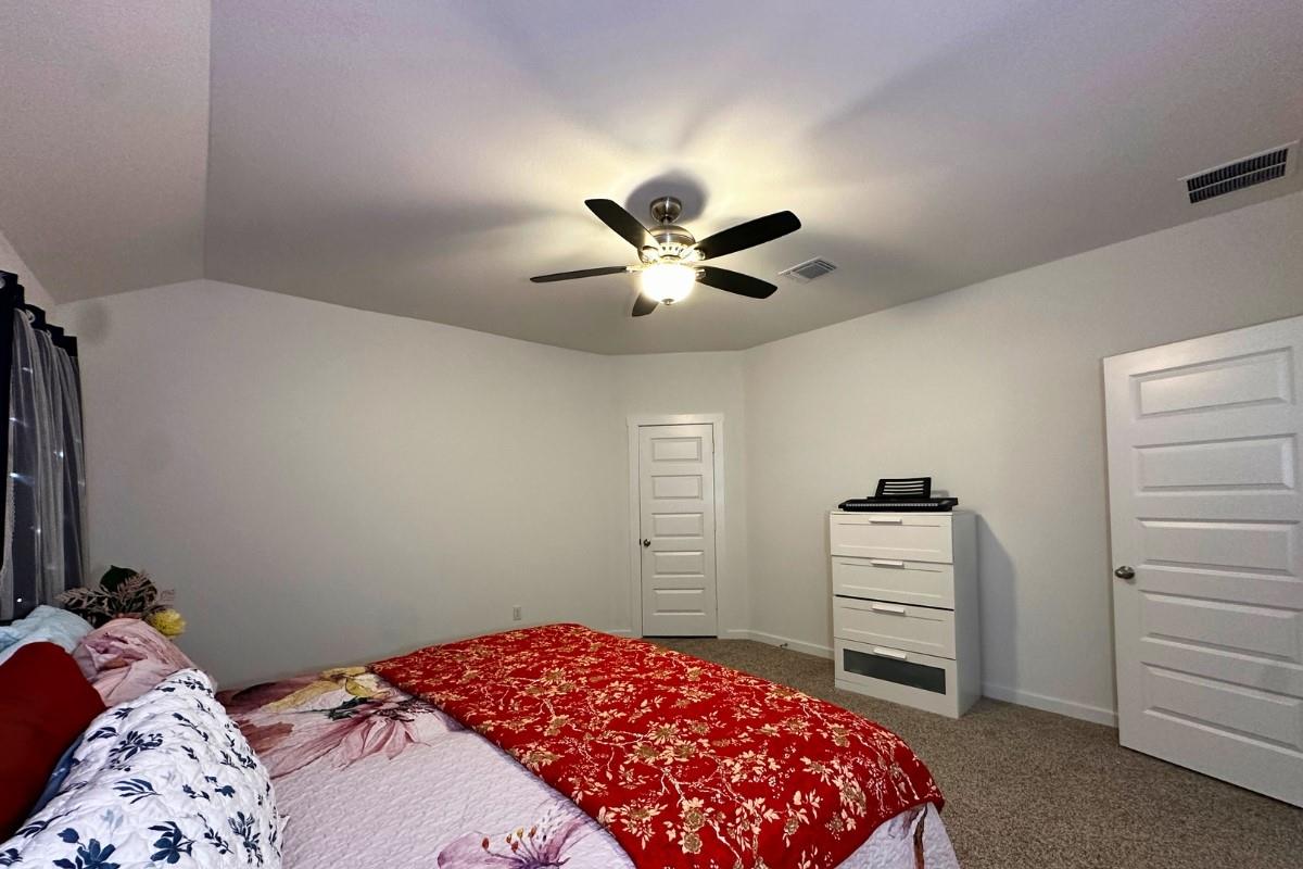 106 Canadian River Trl, Hutto, TX 78634
