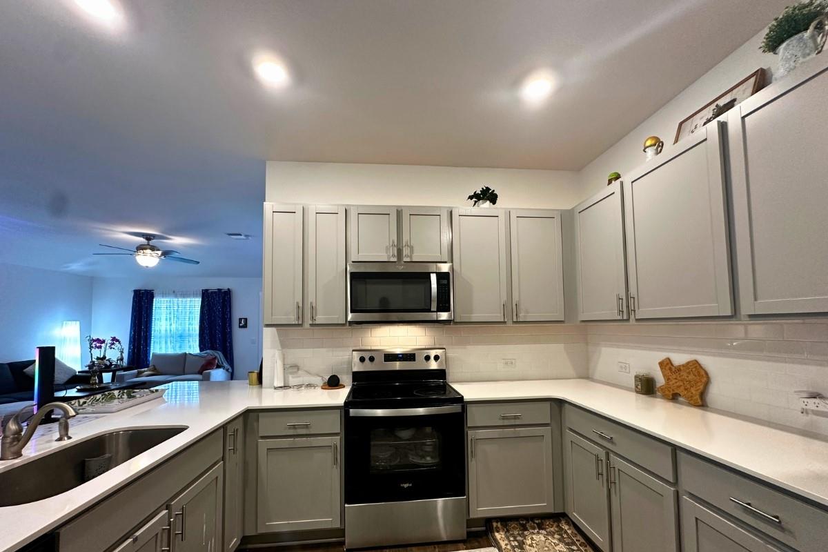 106 Canadian River Trl, Hutto, TX 78634