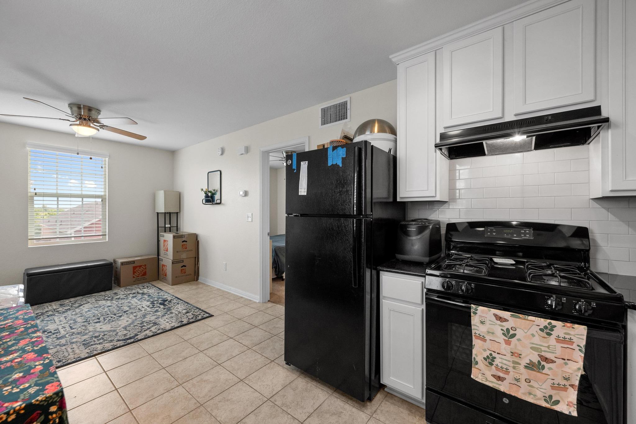 1637 Arbor Knot Dr, Kyle, TX 78640