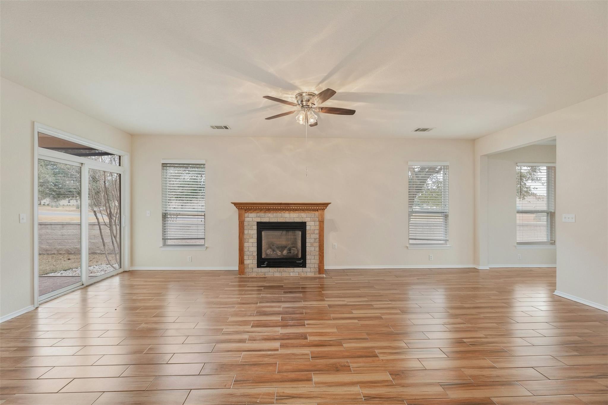 104 Honey Creek Trl, Georgetown, TX 78633