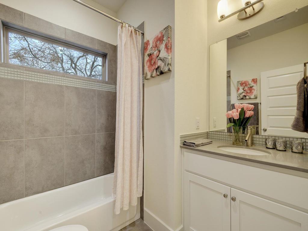 720 Pedernales St # B, Austin, TX 78702