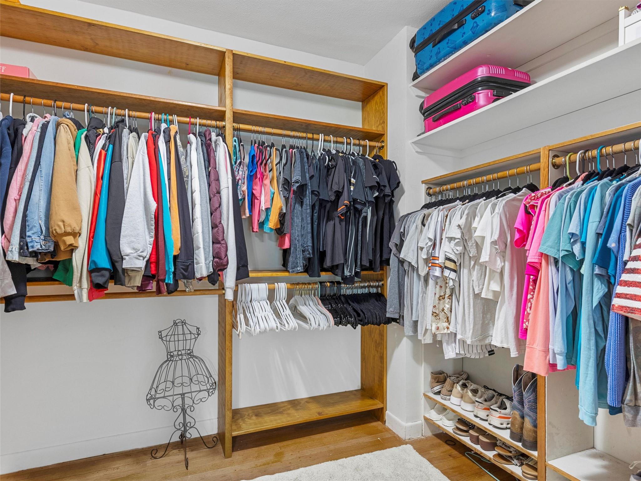 705 Whitehead St, Smithville, TX 78957