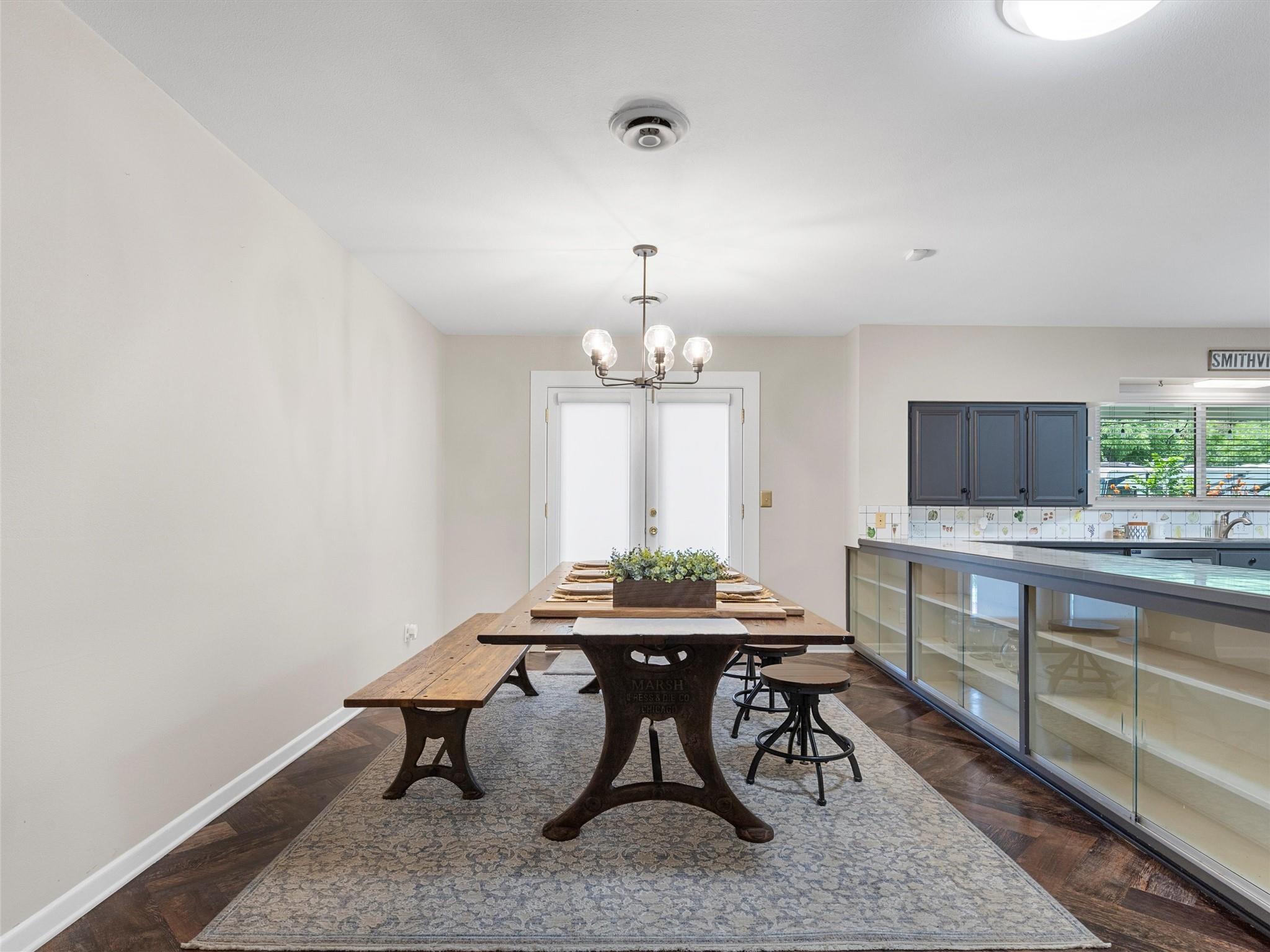 705 Whitehead St, Smithville, TX 78957