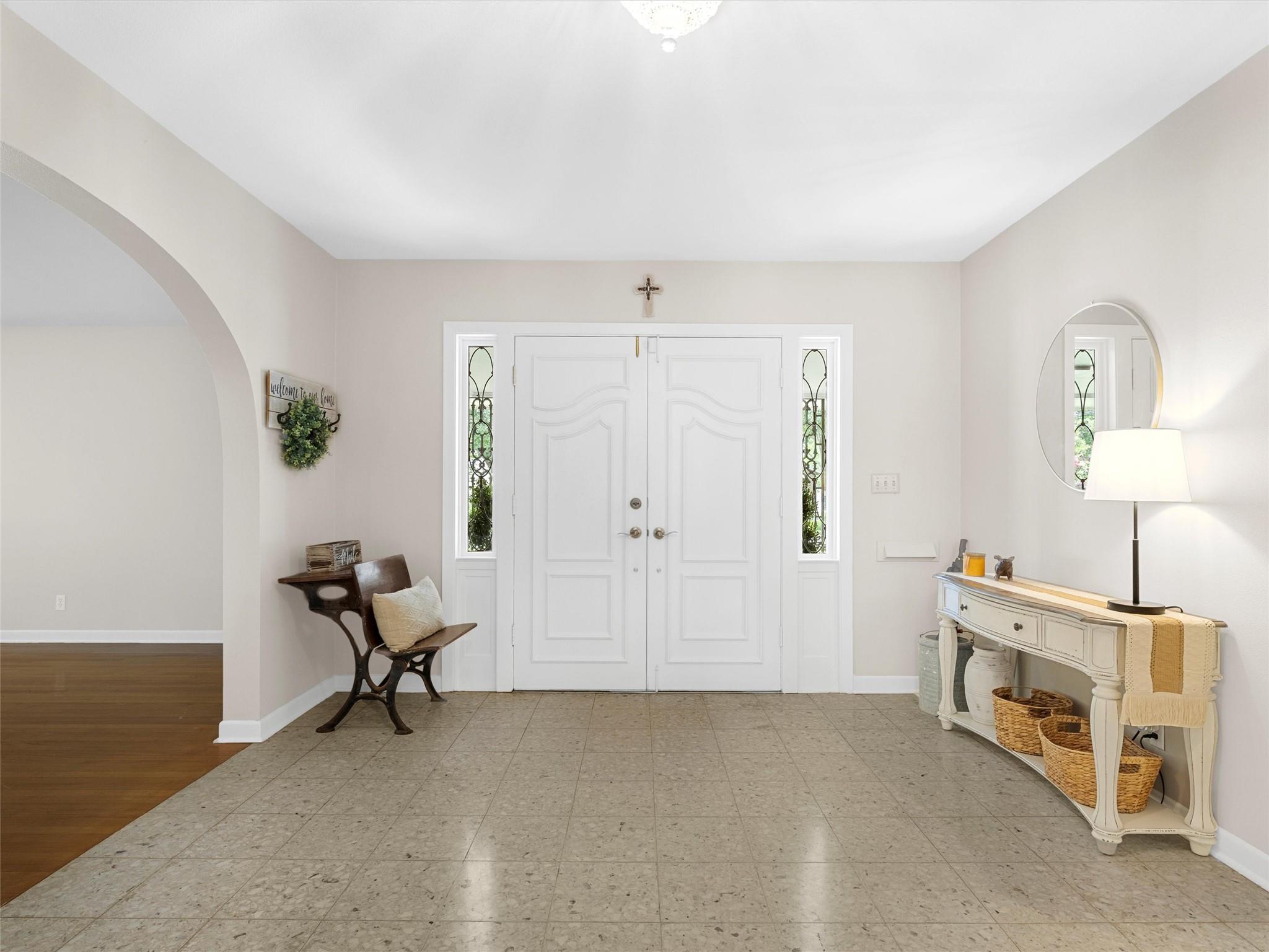 705 Whitehead St, Smithville, TX 78957