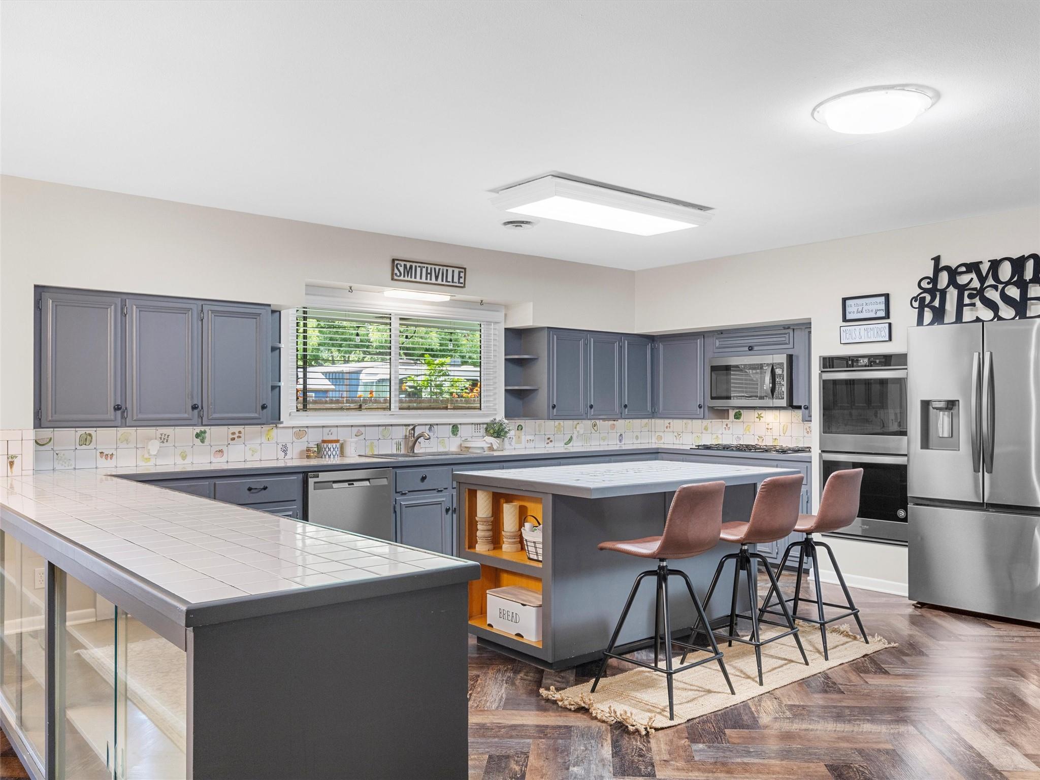 705 Whitehead St, Smithville, TX 78957