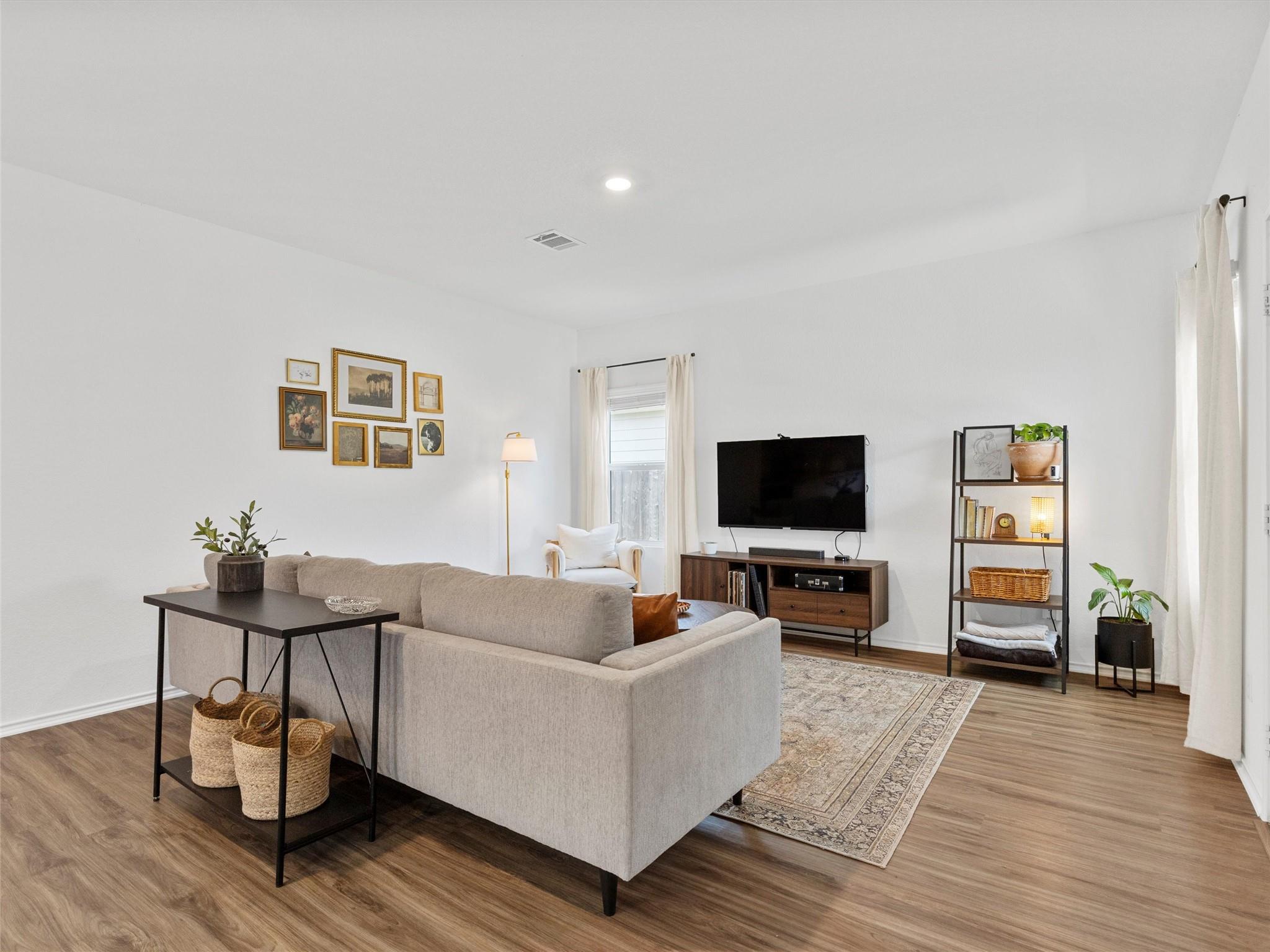 308 Sunfish Ln, Bastrop, TX 78602
