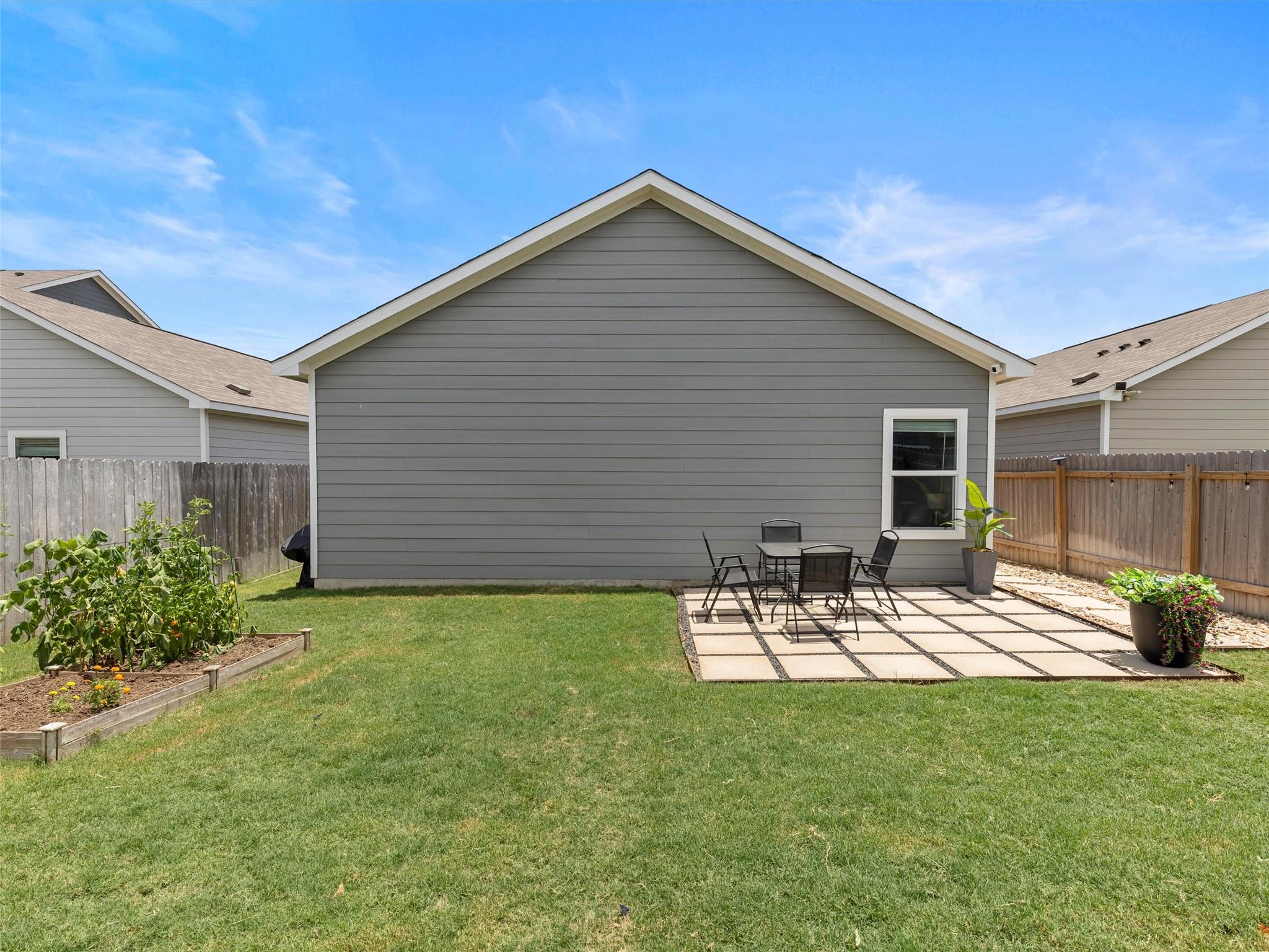 308 Sunfish Ln, Bastrop, TX 78602