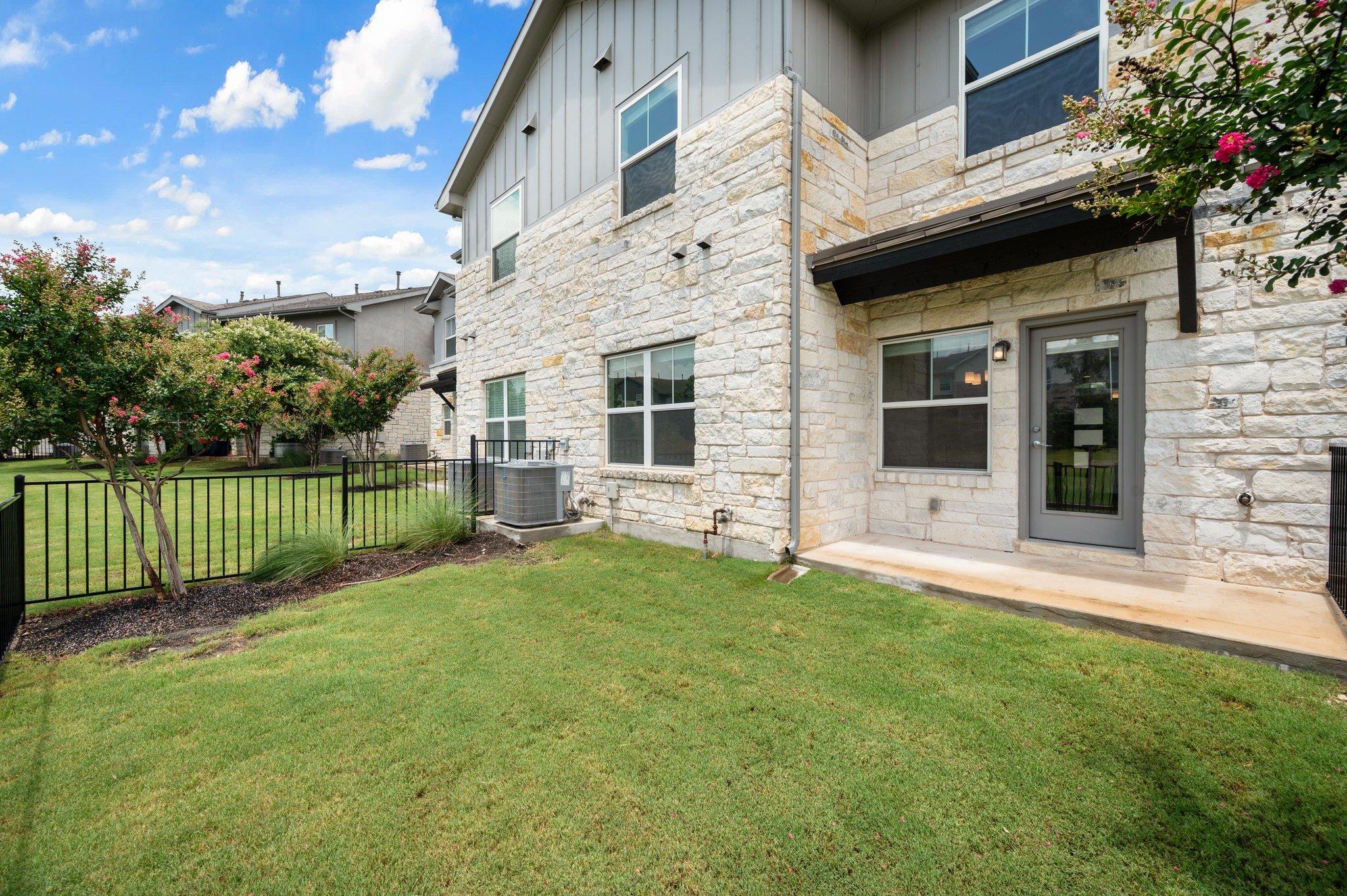 2117 Local Rebel Loop, Leander, TX 78641