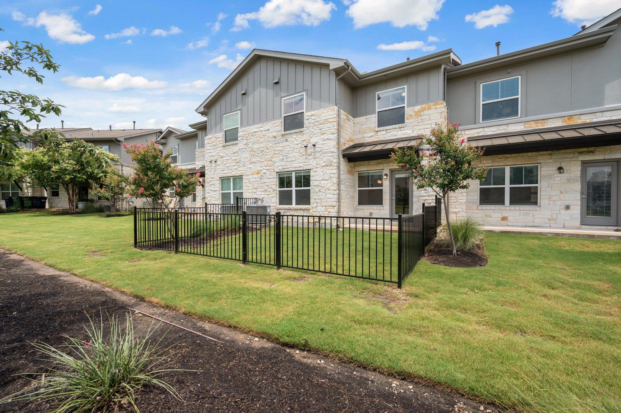 2117 Local Rebel Loop, Leander, TX 78641