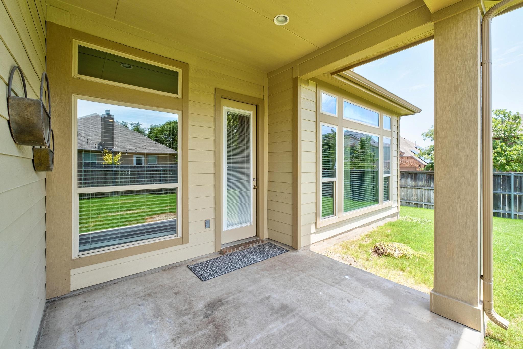 212 Blue Spruce Way, Round Rock, TX 78664