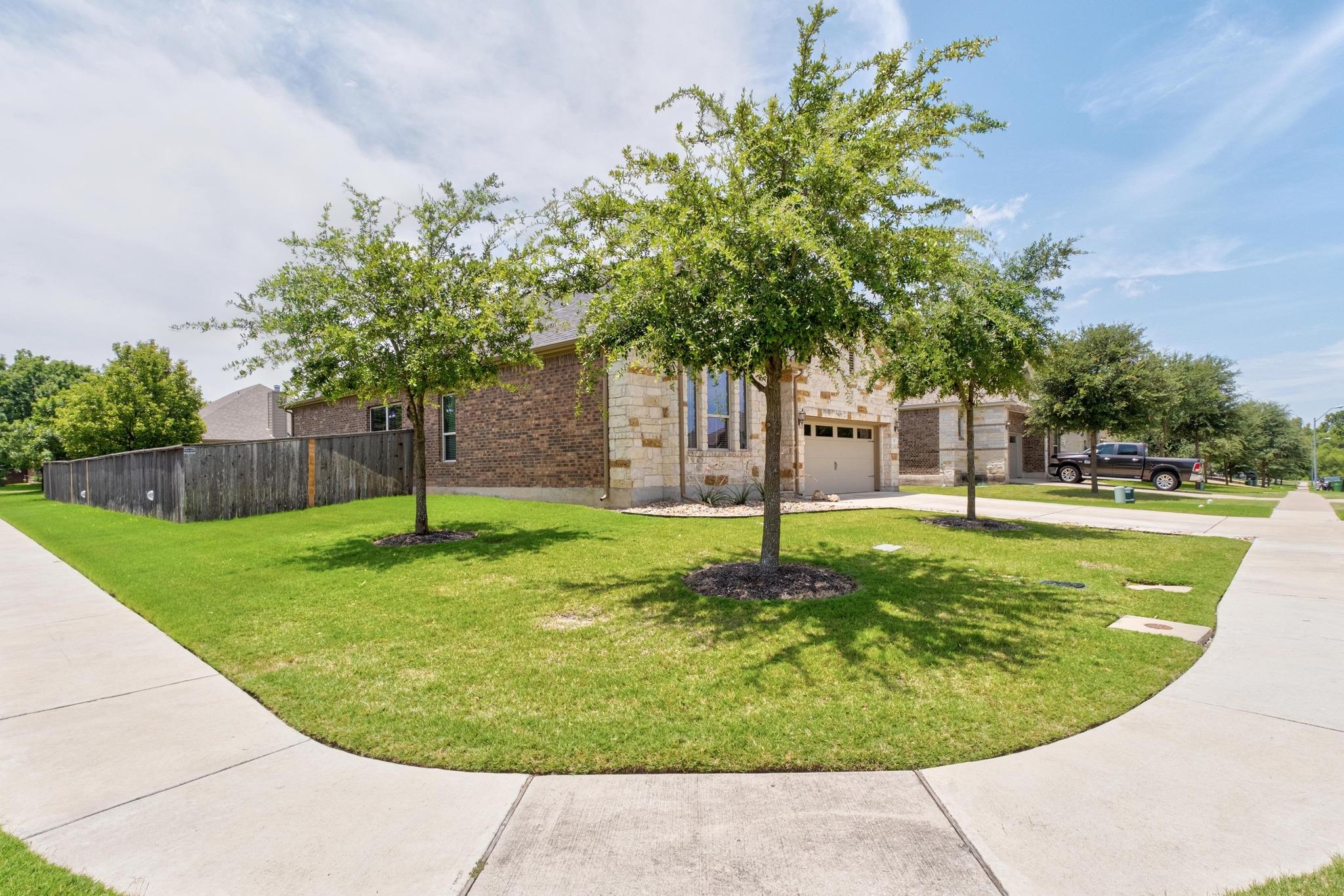 212 Blue Spruce Way, Round Rock, TX 78664