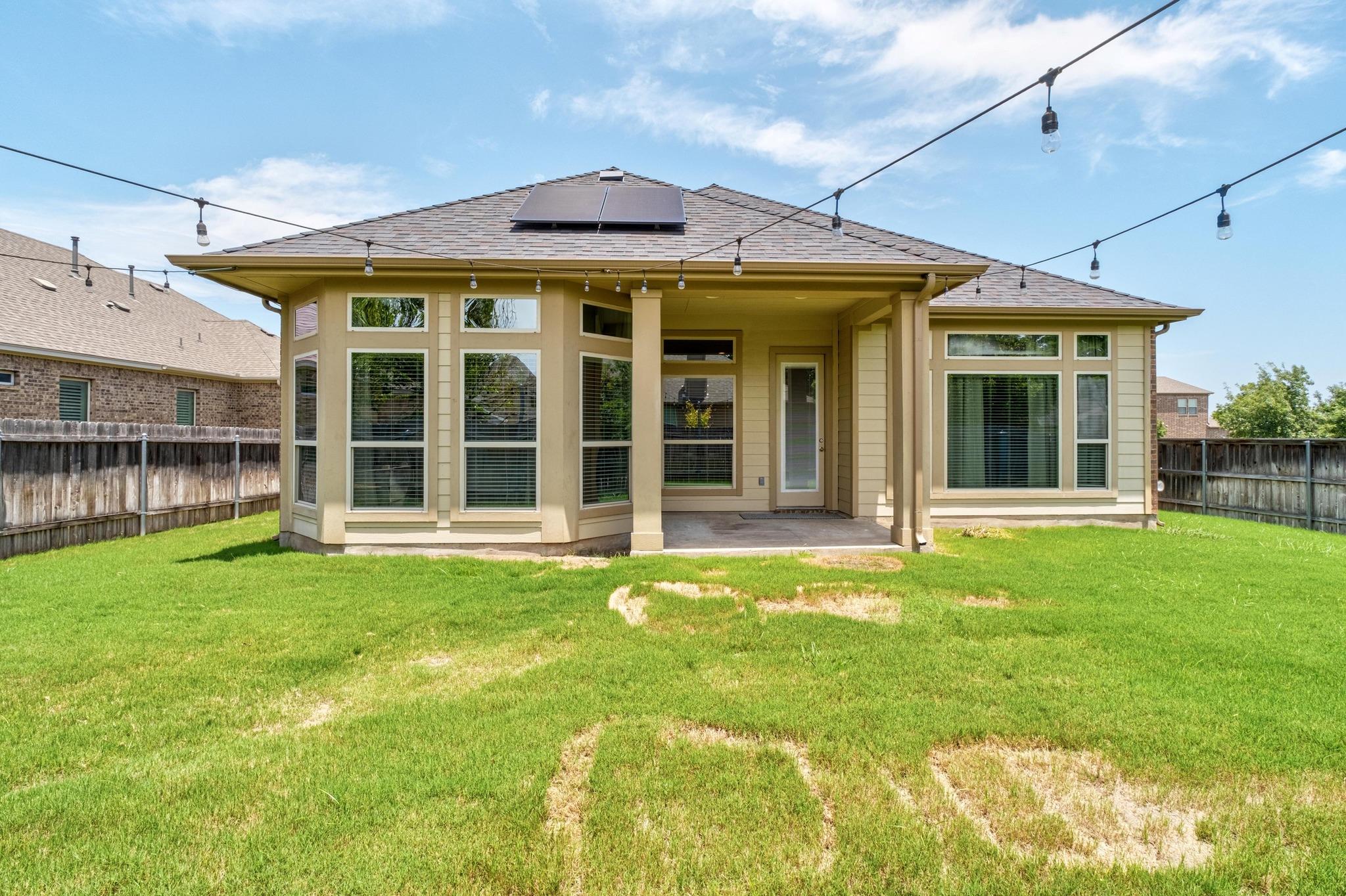 212 Blue Spruce Way, Round Rock, TX 78664