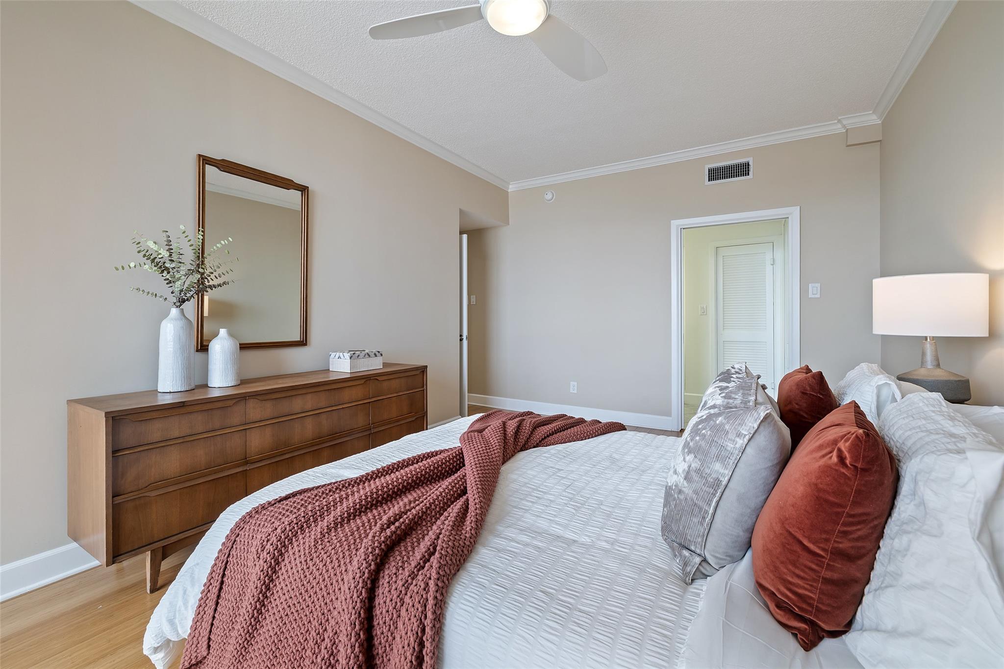 1801 Lavaca St # 13EF, Austin, TX 78701