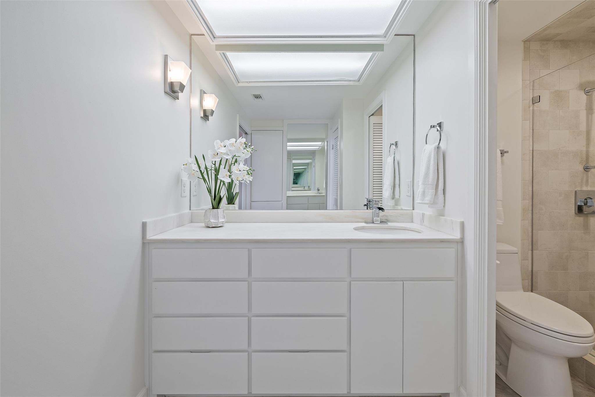 1801 Lavaca St # 13EF, Austin, TX 78701