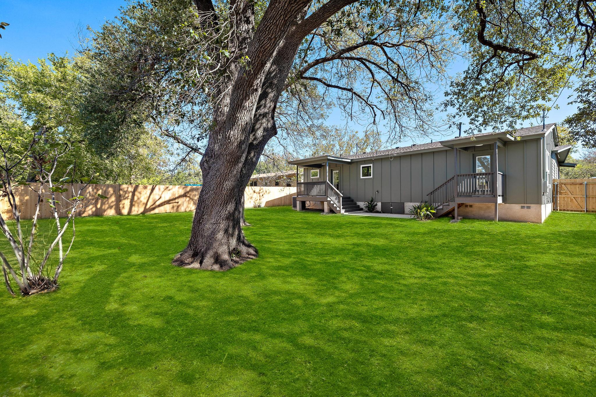 8102 Burrell Dr, Austin, TX 78757