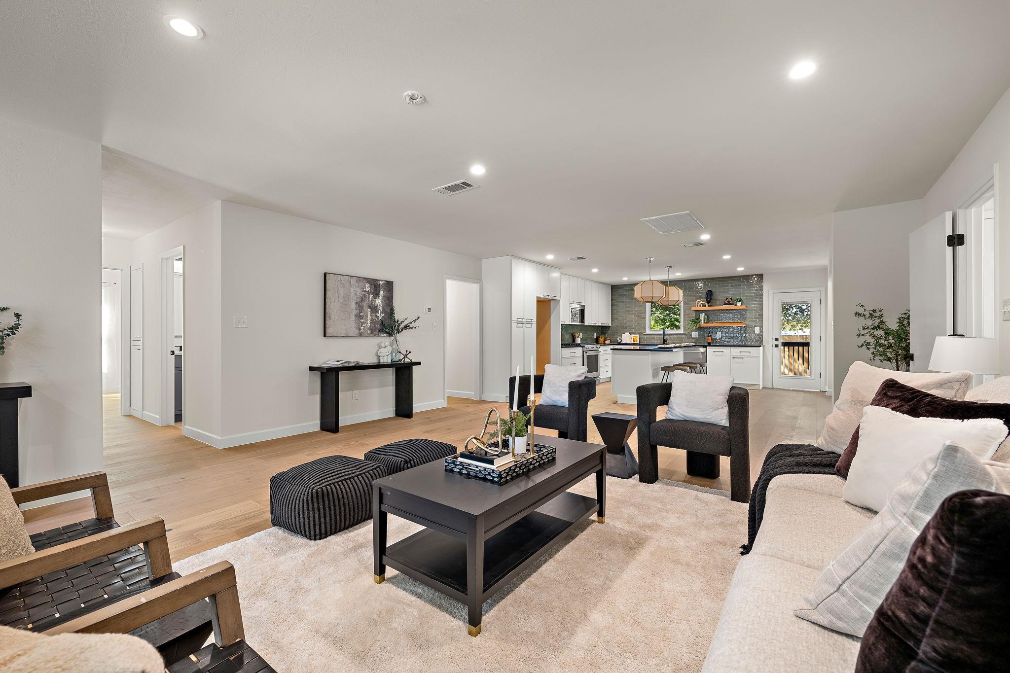 8102 Burrell Dr, Austin, TX 78757