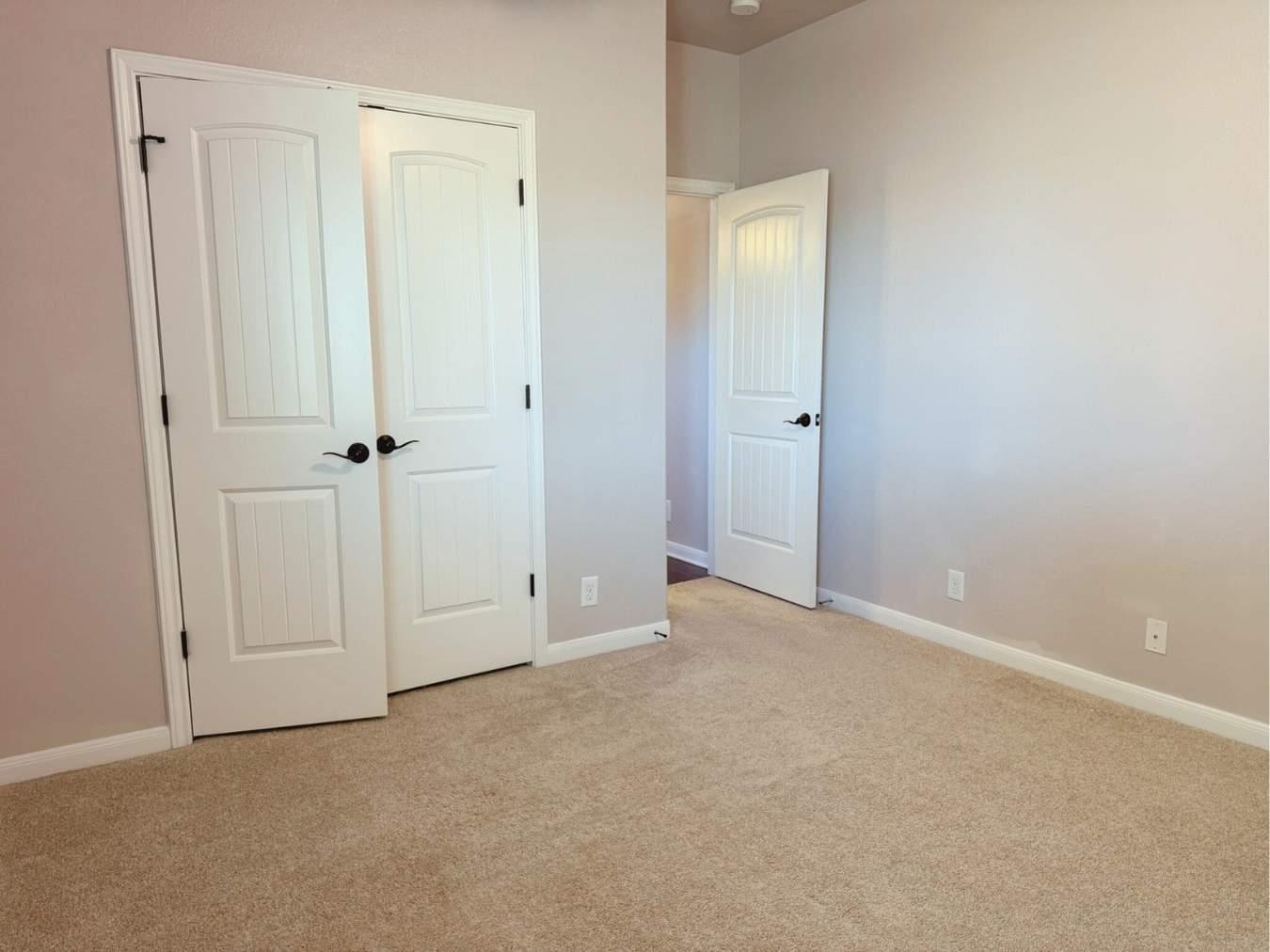 323 Chisholm Trl, Bastrop, TX 78602