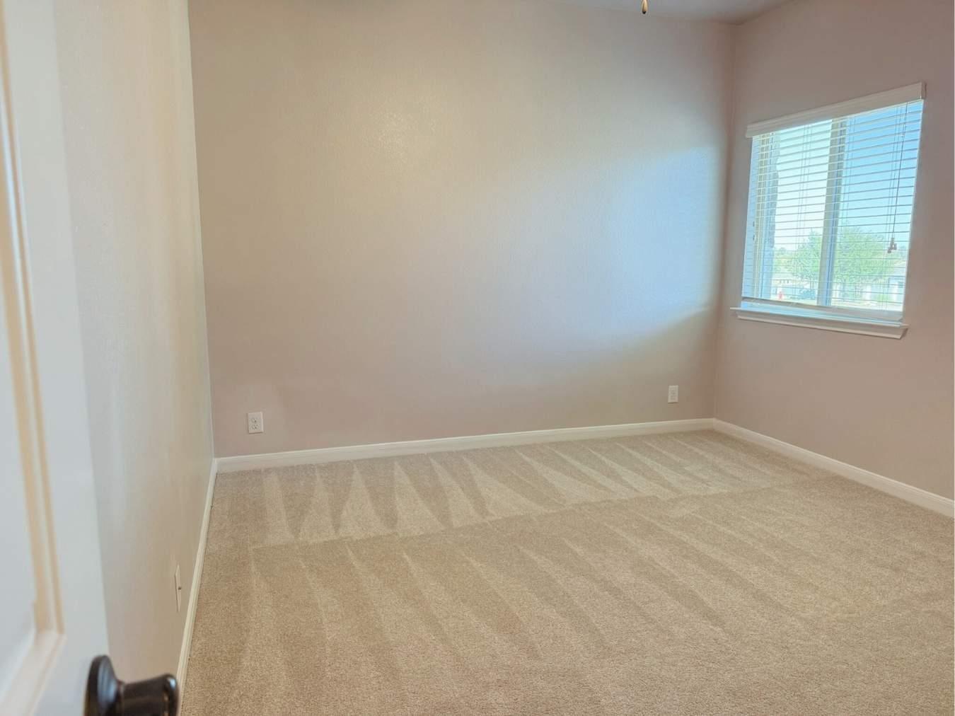 323 Chisholm Trl, Bastrop, TX 78602