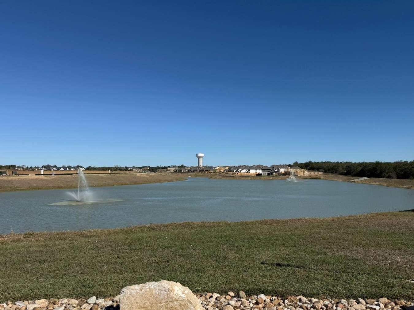 323 Chisholm Trl, Bastrop, TX 78602