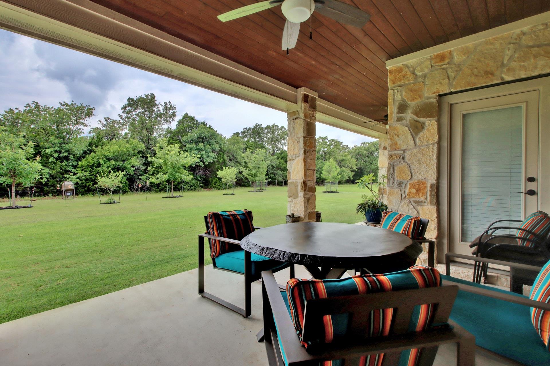 323 Chisholm Trl, Bastrop, TX 78602