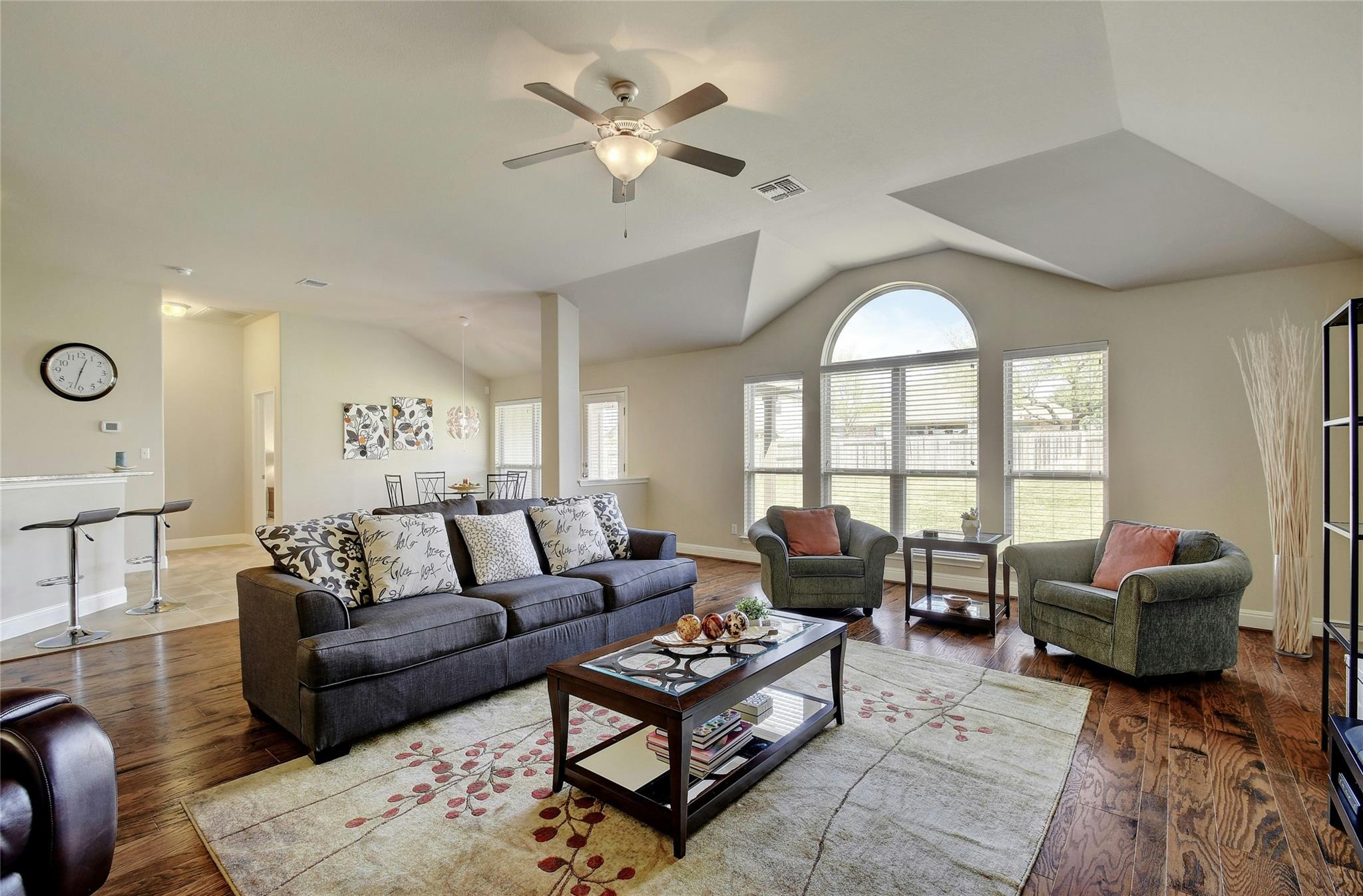 578 Ledge Stone Dr, Austin, TX 78737