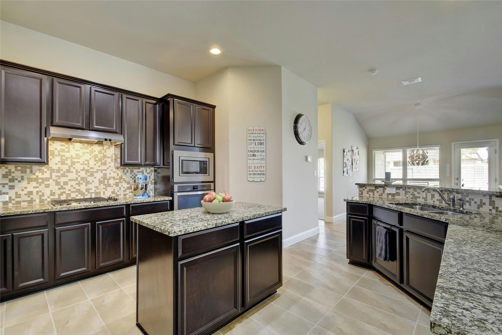 578 Ledge Stone Dr, Austin, TX 78737