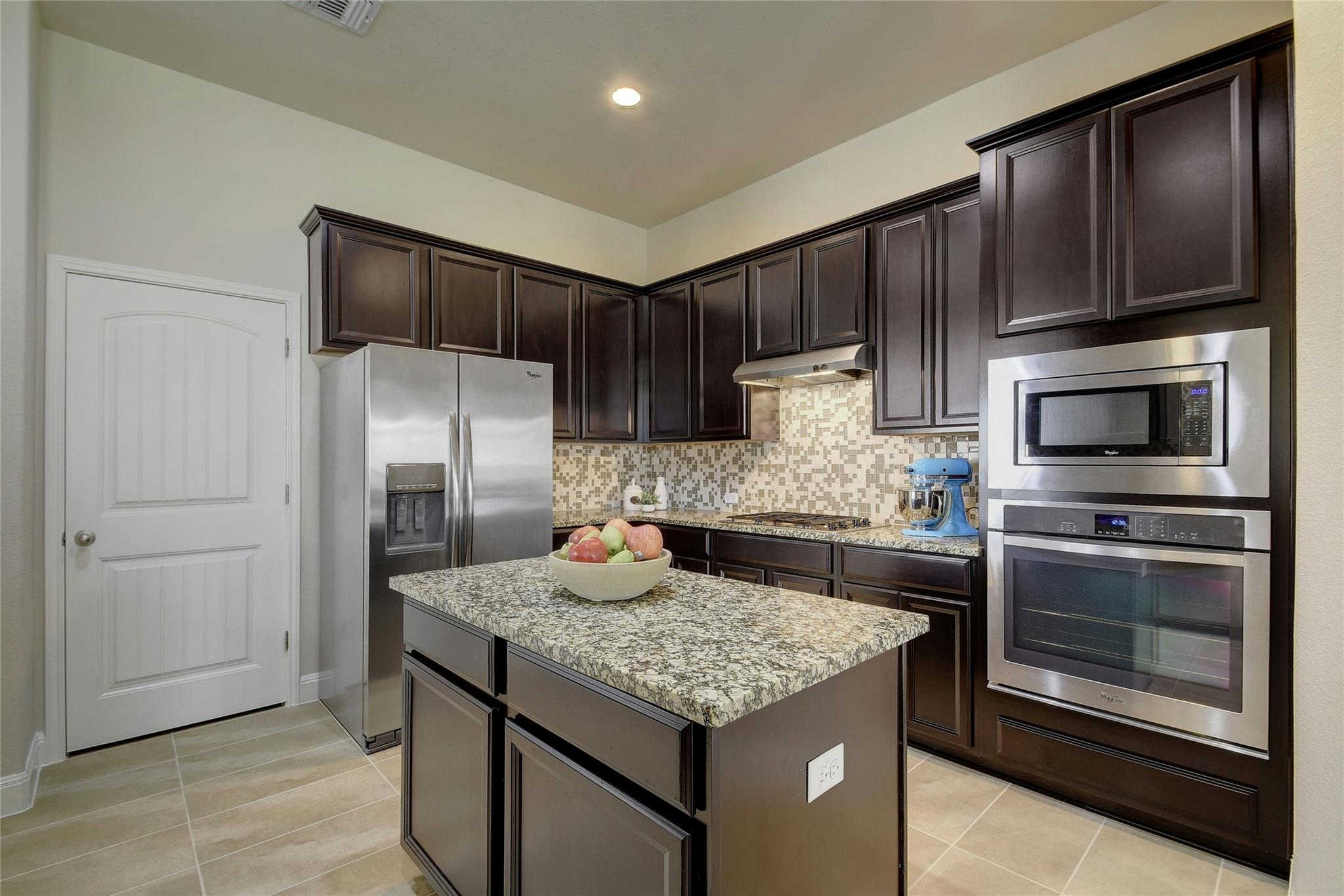 578 Ledge Stone Dr, Austin, TX 78737
