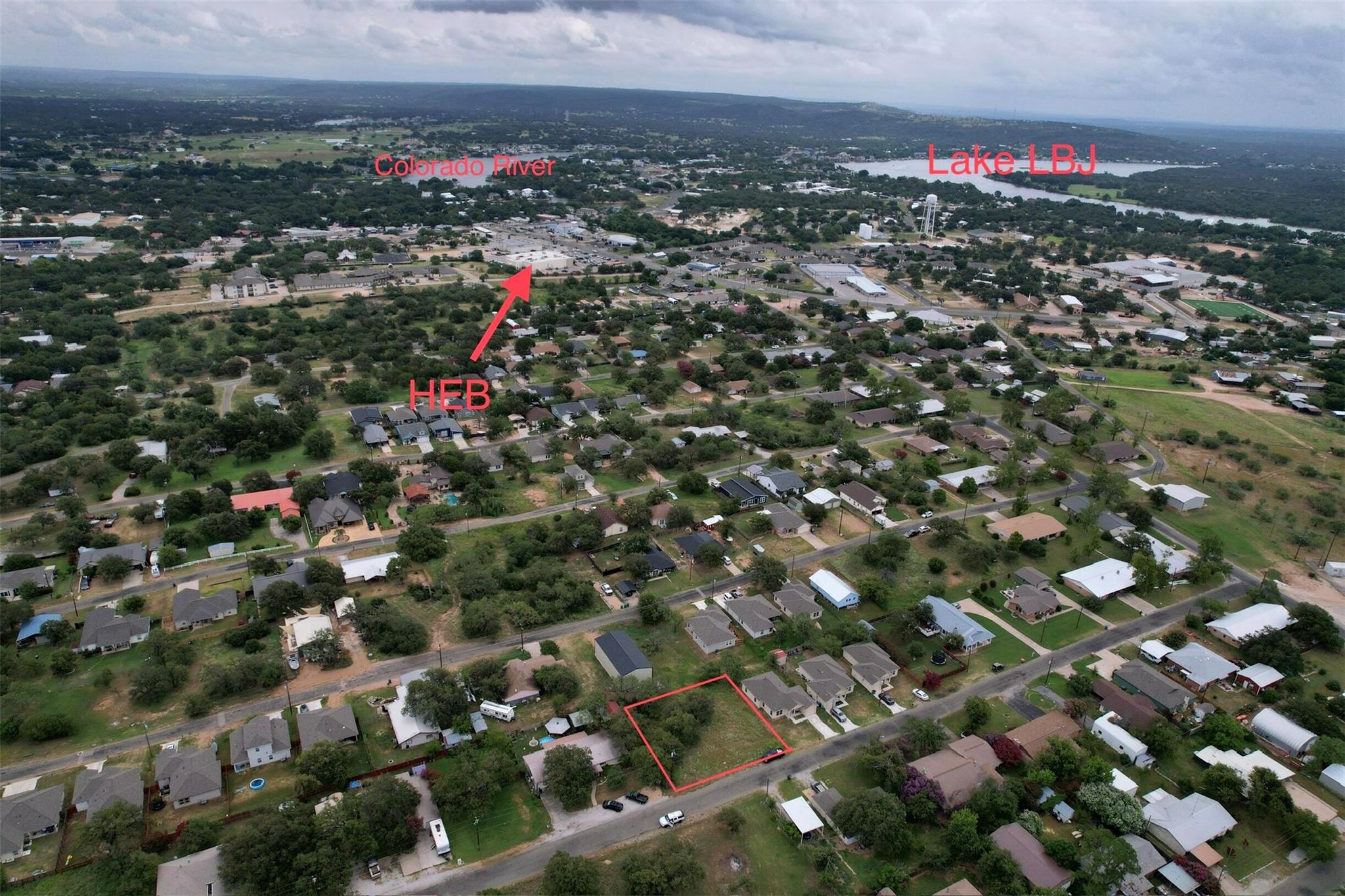 000 Forest Trl, Kingsland, TX 78639