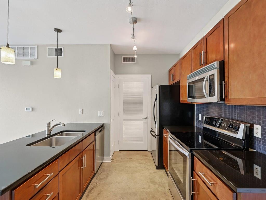 3016 Guadalupe St # 211, Austin, TX 78705