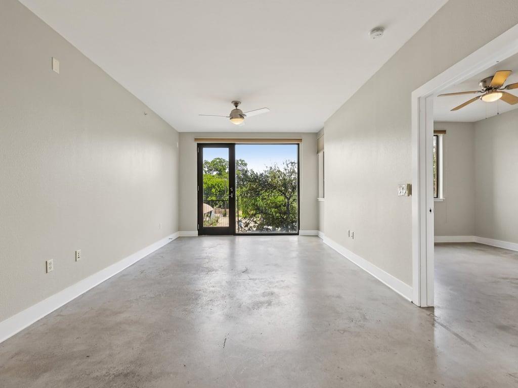 3016 Guadalupe St # 211, Austin, TX 78705