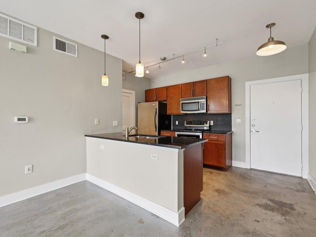 3016 Guadalupe St # 211, Austin, TX 78705