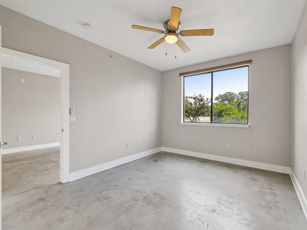 3016 Guadalupe St # 211, Austin, TX 78705