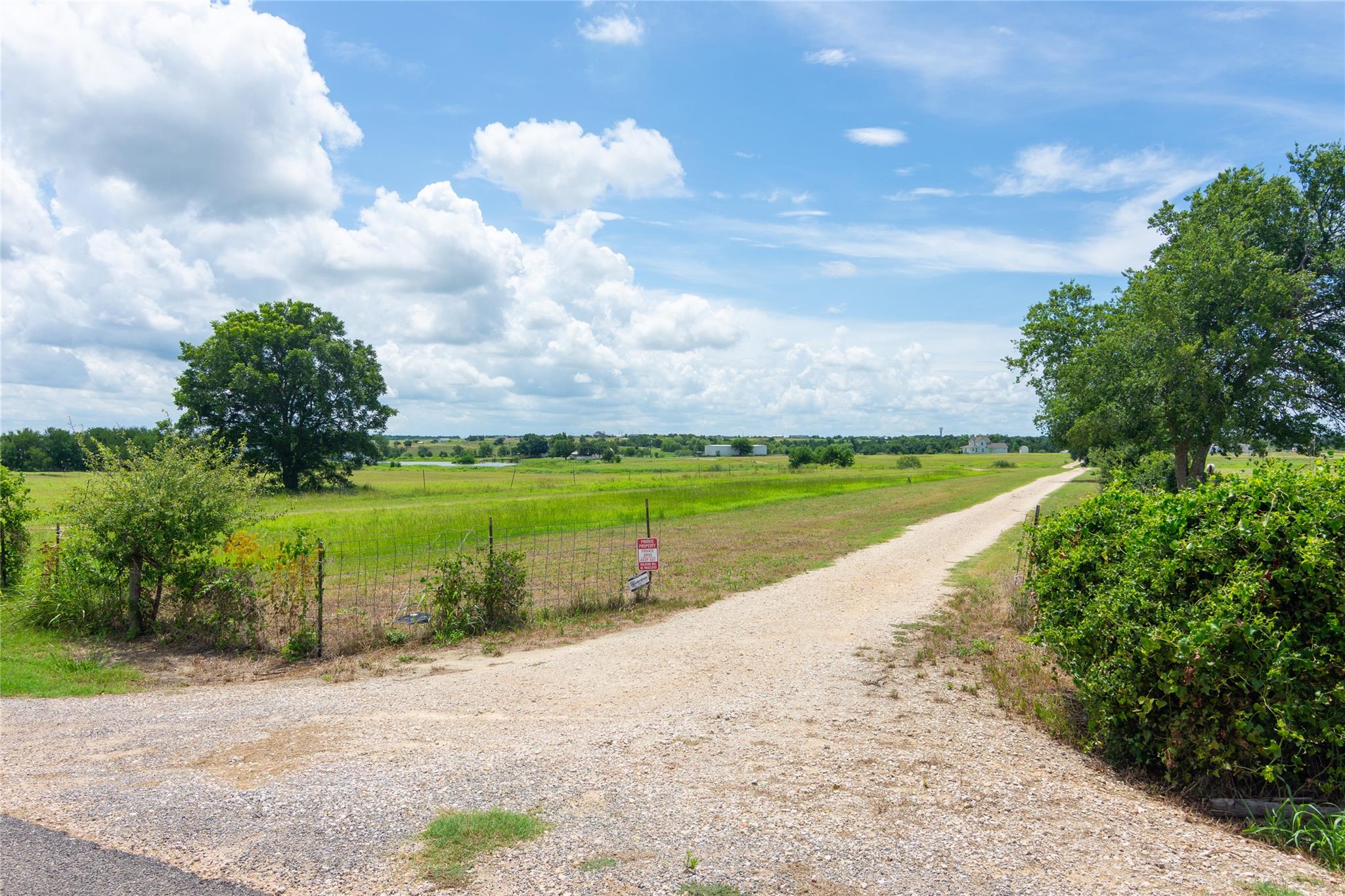1662 County Road 465, Coupland, TX 78615