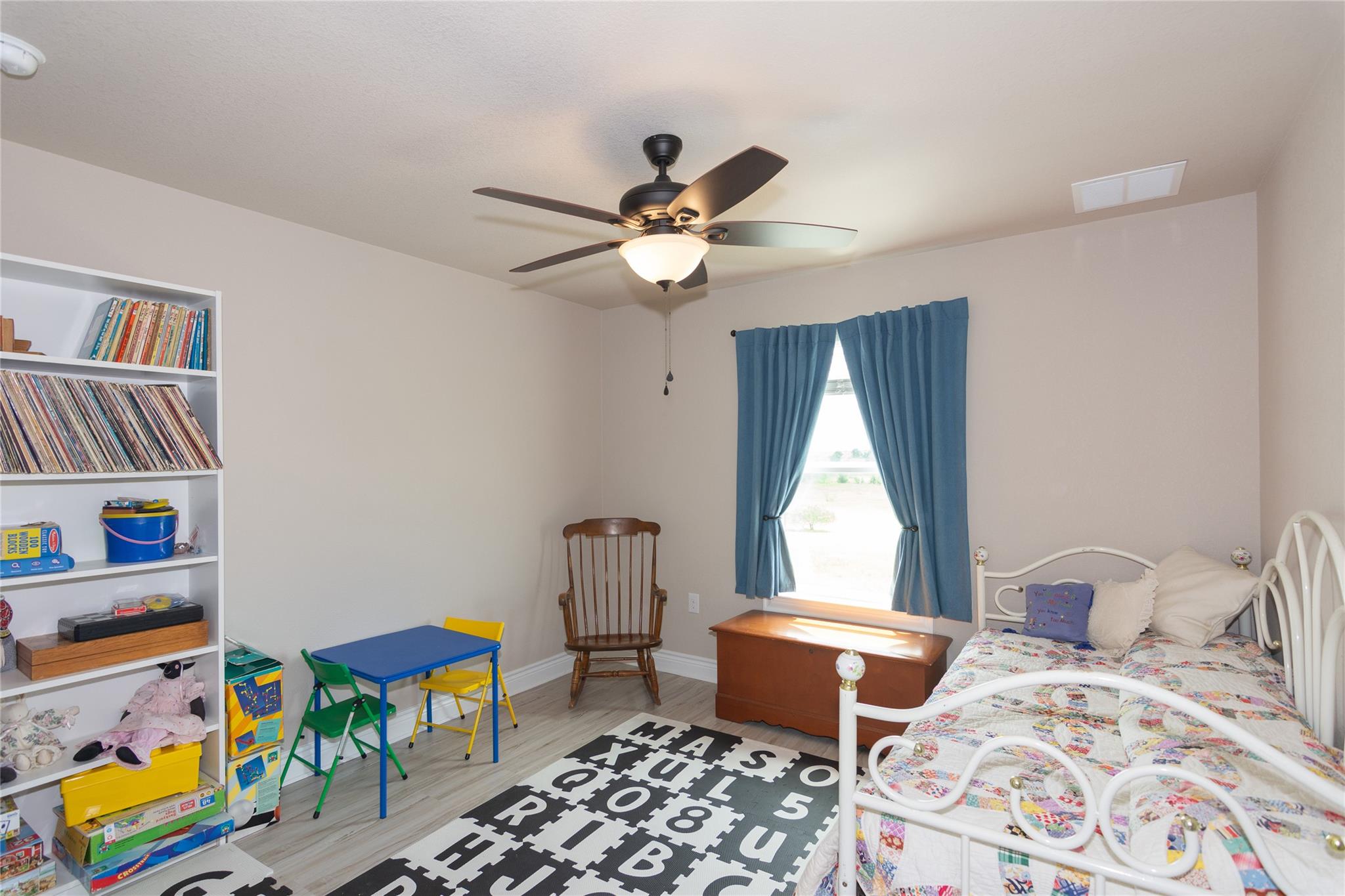 1662 County Road 465, Coupland, TX 78615