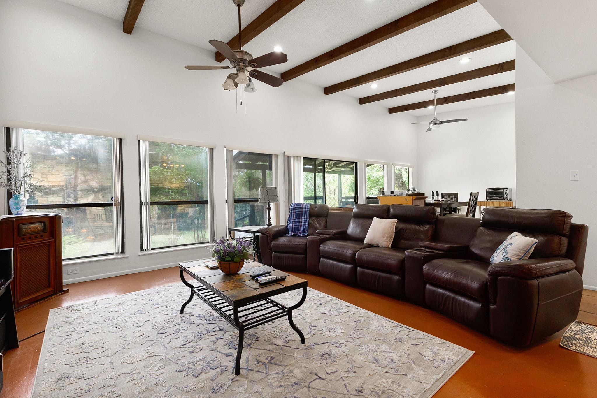 349 Scenic Way, Wimberley, TX 78676