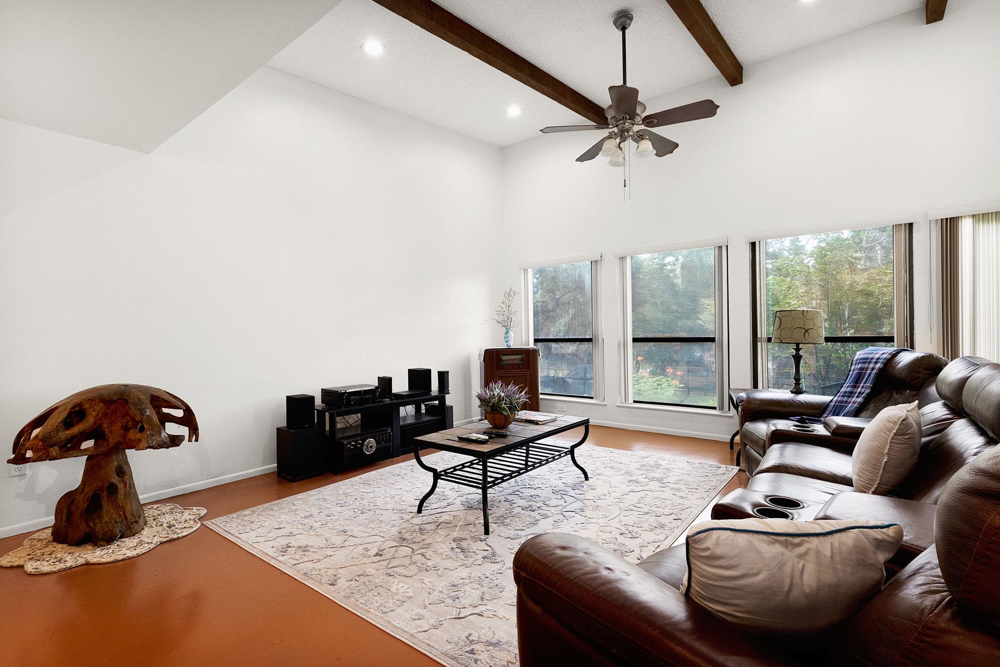 349 Scenic Way, Wimberley, TX 78676