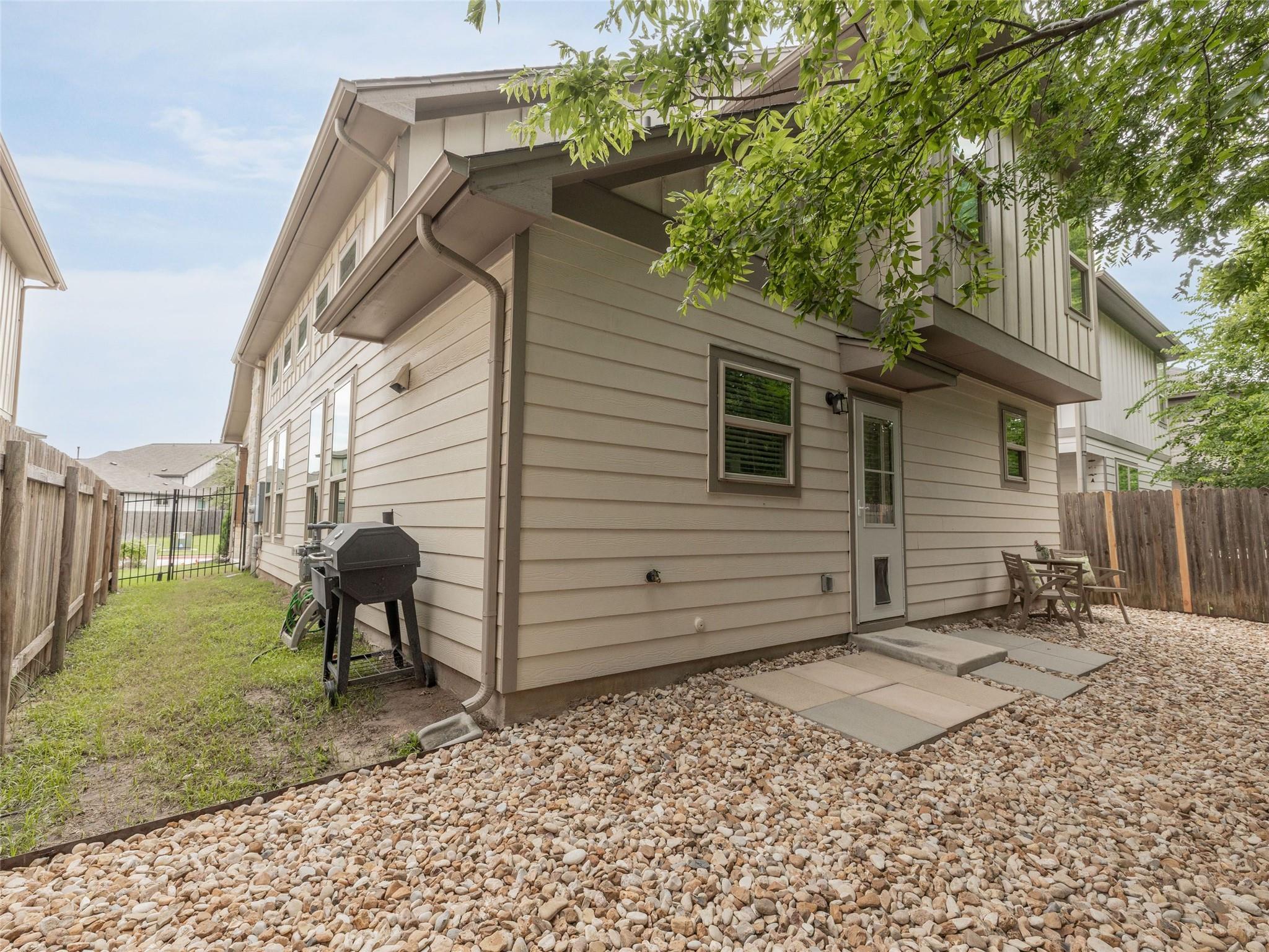 808 Totis Rd, Austin, TX 78748