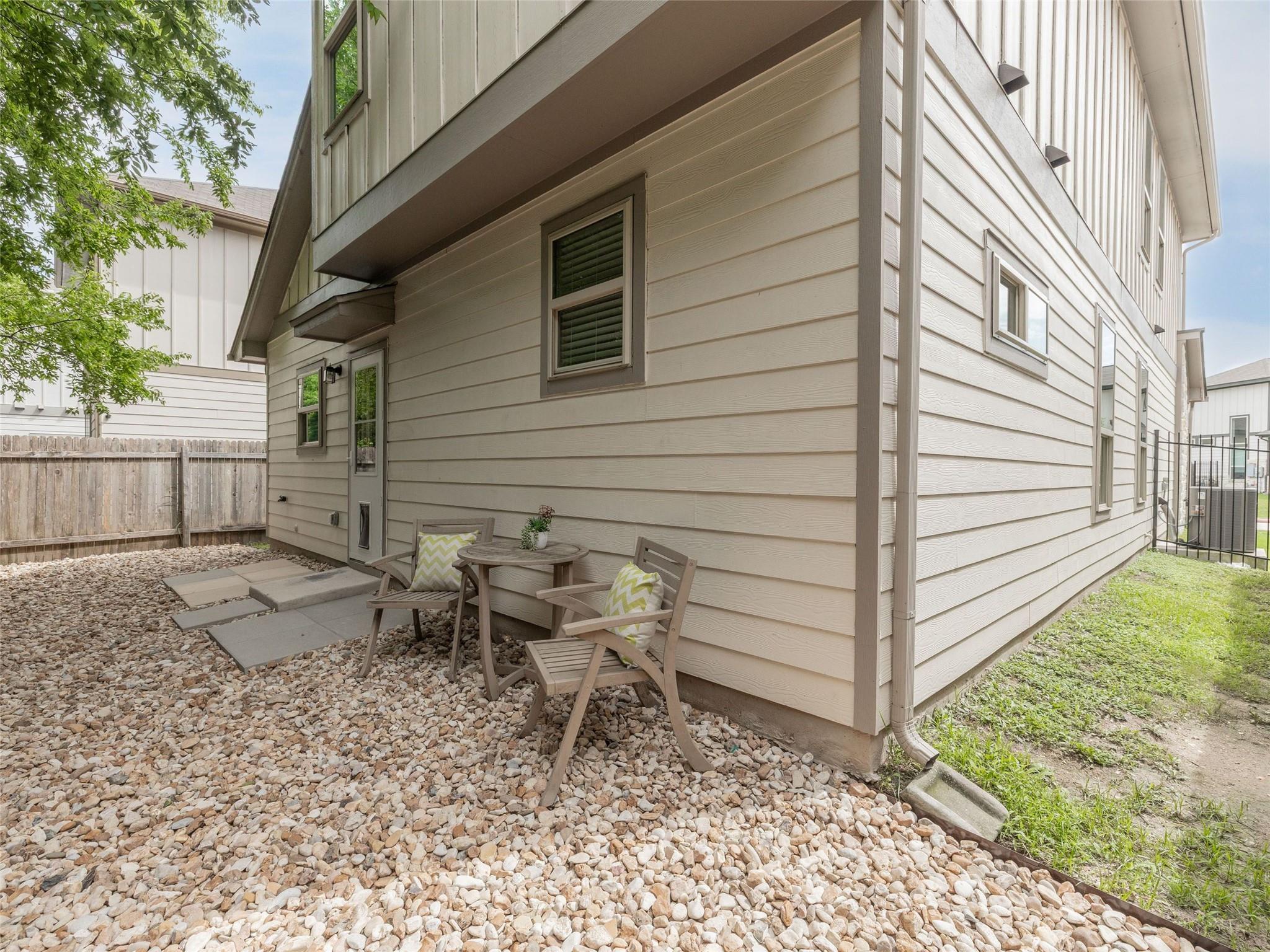808 Totis Rd, Austin, TX 78748