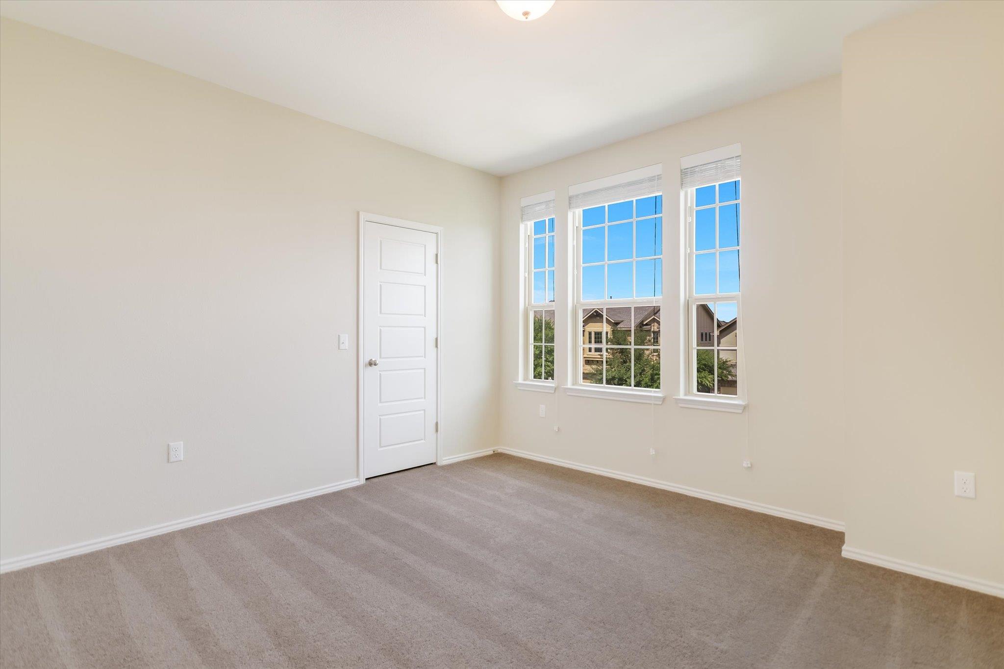 9516 Hunter Ln, Austin, TX 78748