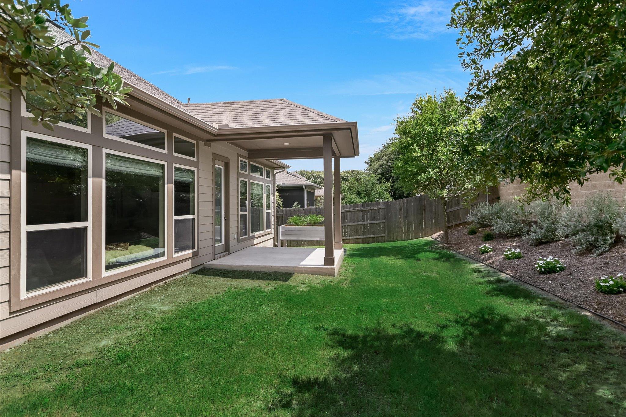 9516 Hunter Ln, Austin, TX 78748