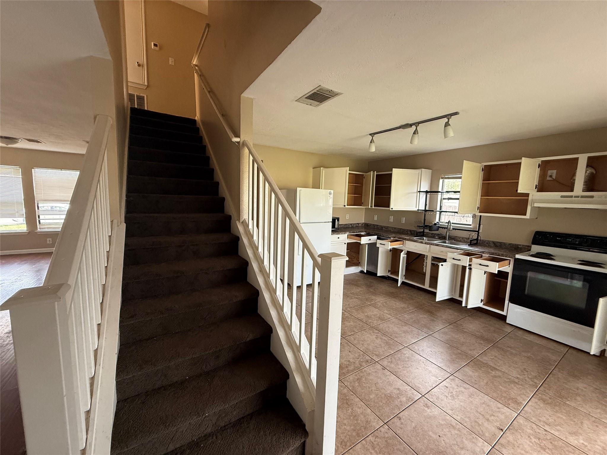 1326 Lakeside Loop, Round Rock, TX 78665
