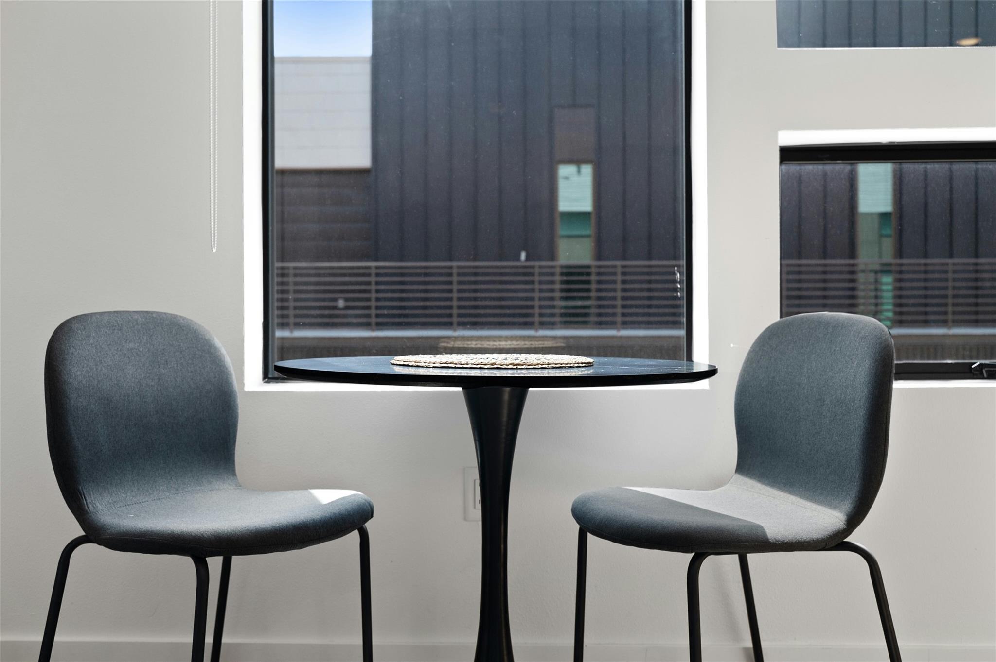 49 Navasota St # 216, Austin, TX 78702