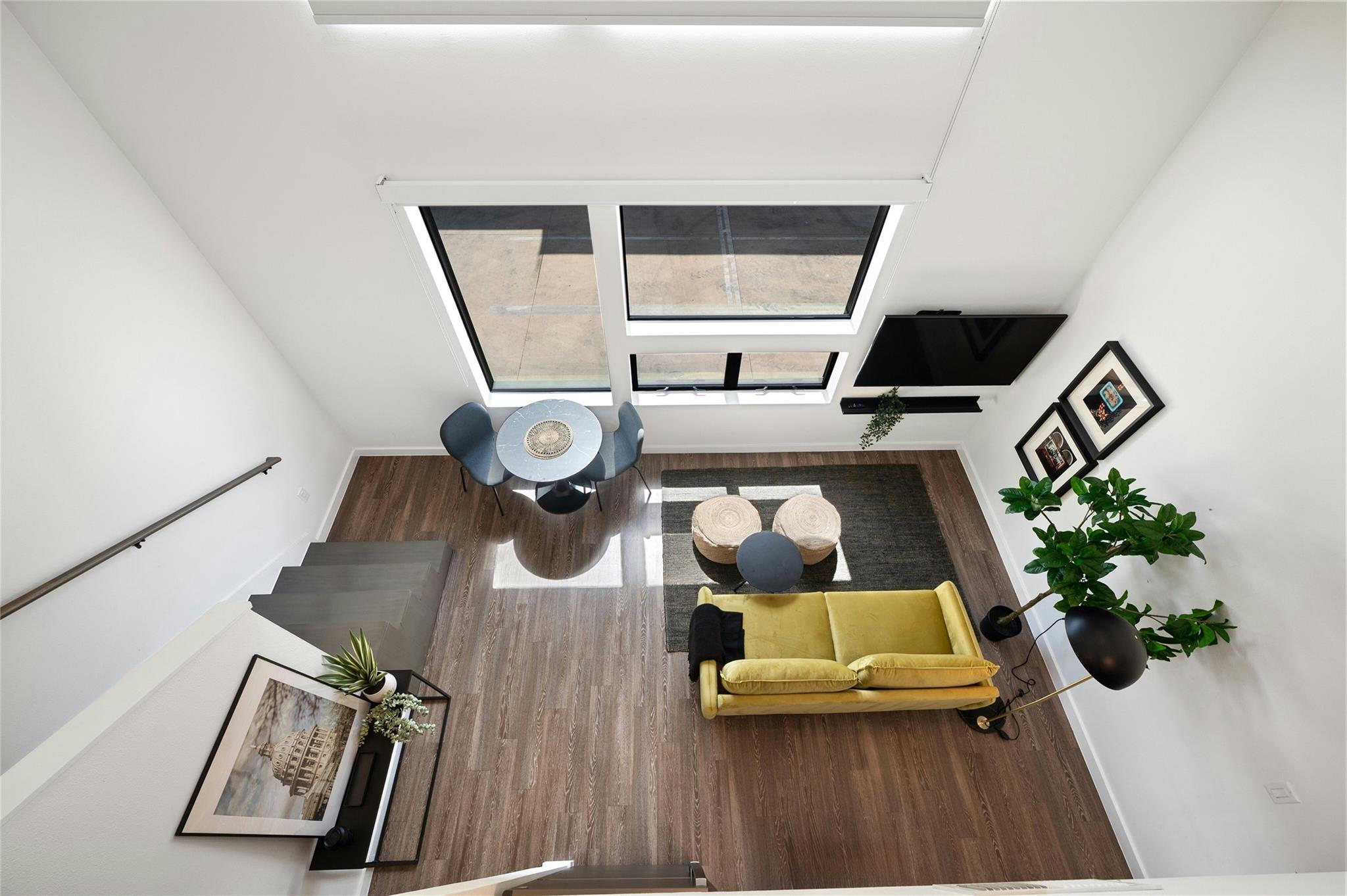 49 Navasota St # 216, Austin, TX 78702