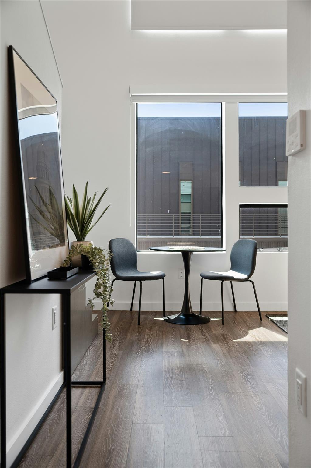 49 Navasota St # 216, Austin, TX 78702